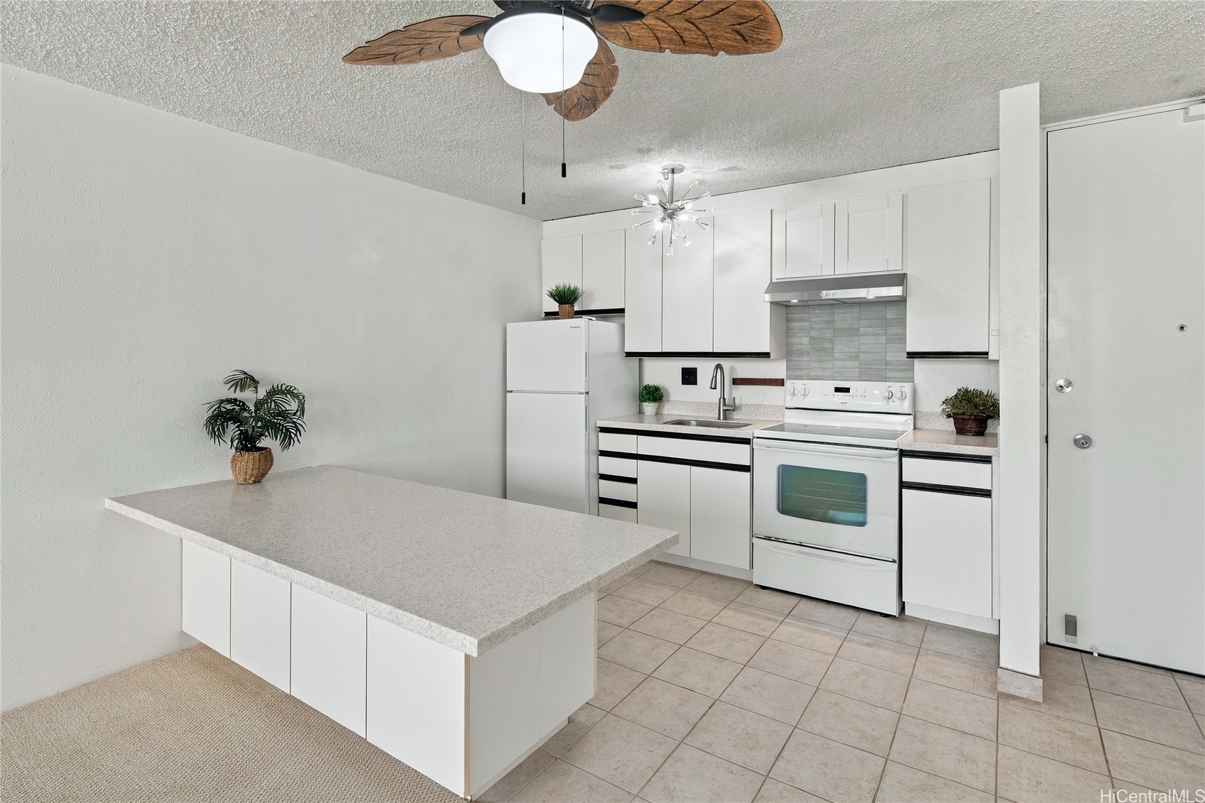 1617 Clark Street 703 Property Photo 7