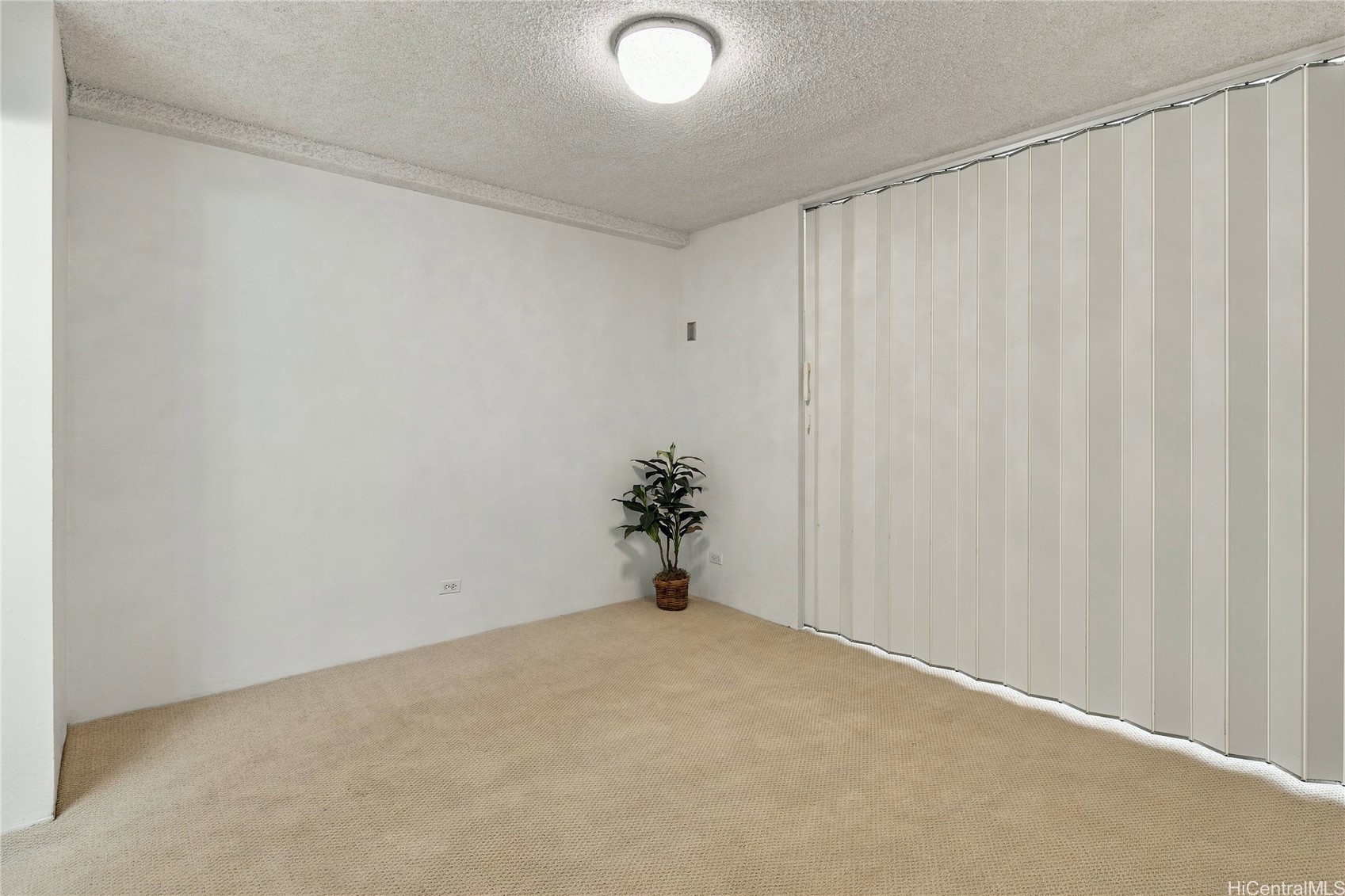 1617 Clark Street 703 Property Photo 16