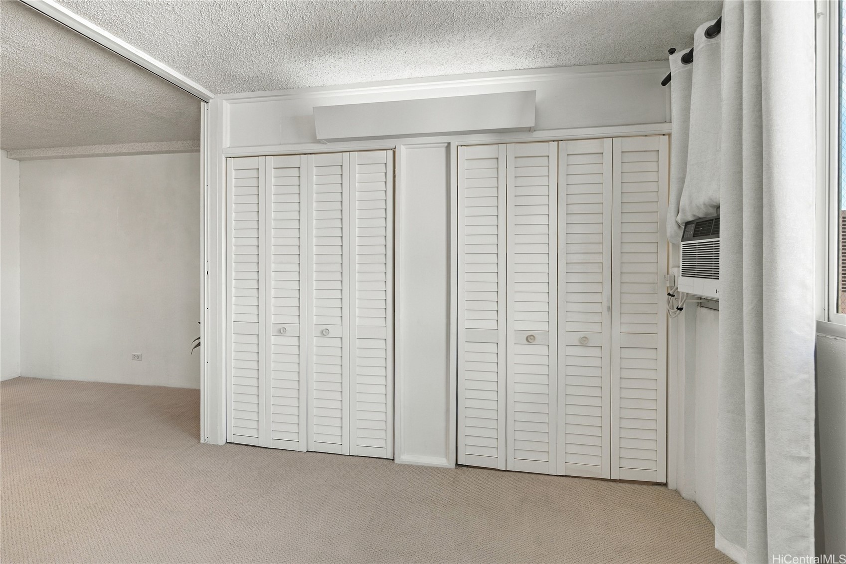 1617 Clark Street 703 Property Photo 19