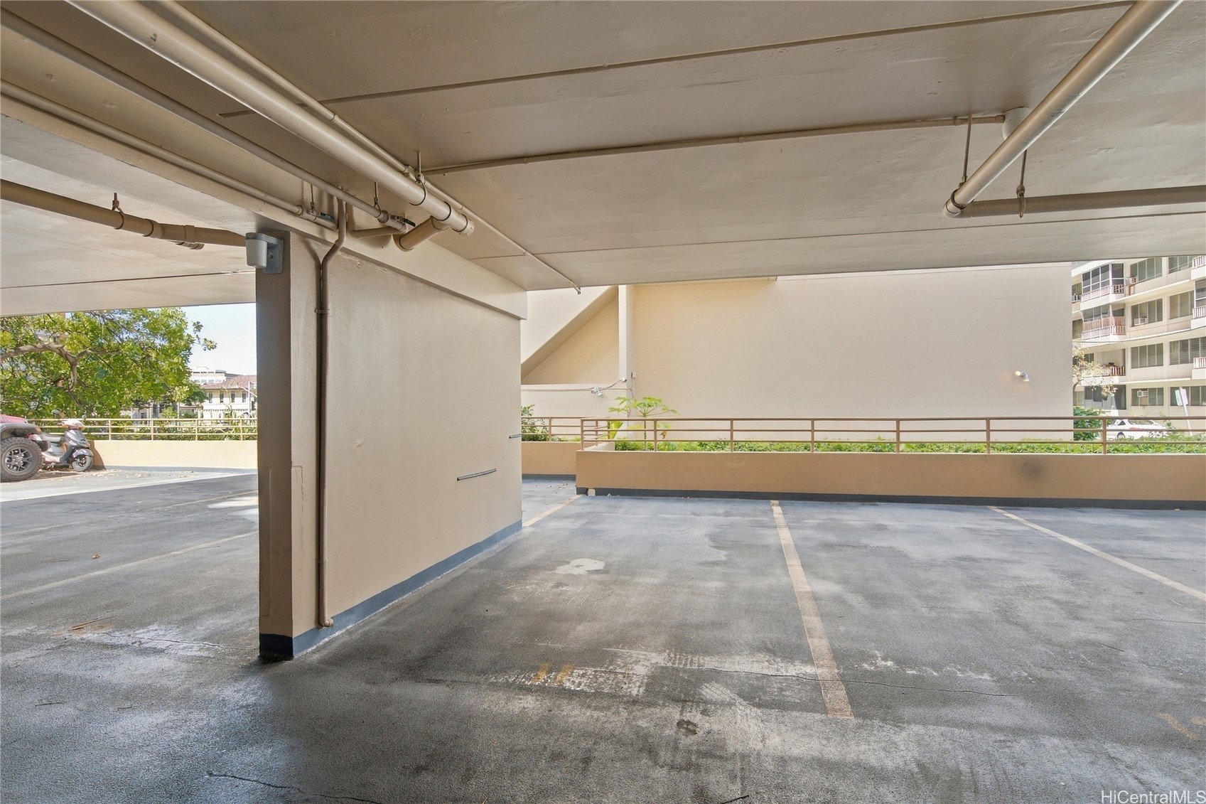 1617 Clark Street 703 Property Photo 21