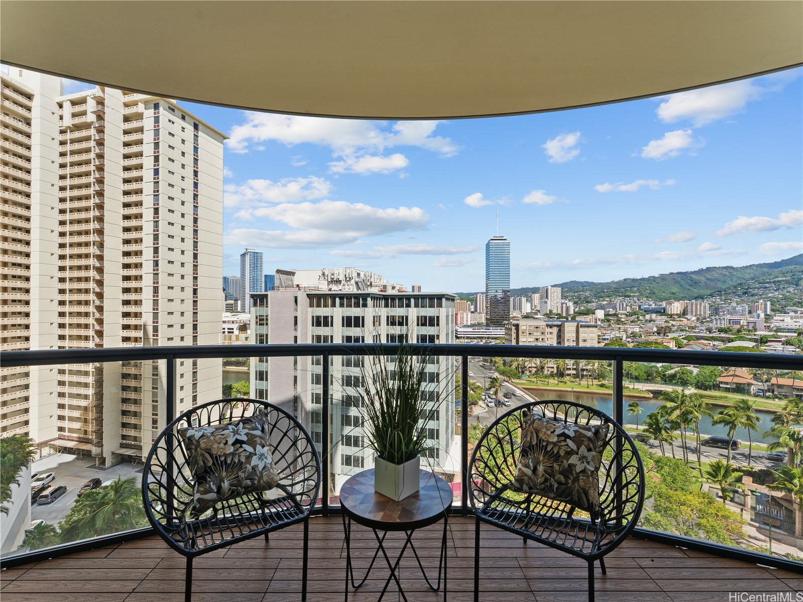 1837 Kalakaua Avenue 1306 Property Photo 1