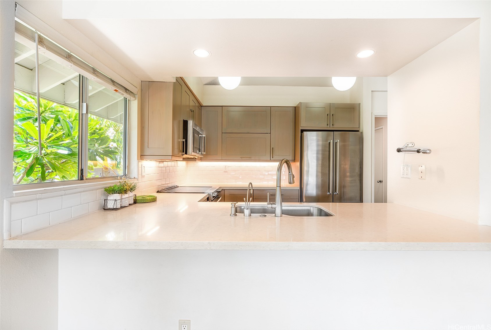 7007 Hawaii Kai Drive A21 Property Photo 4