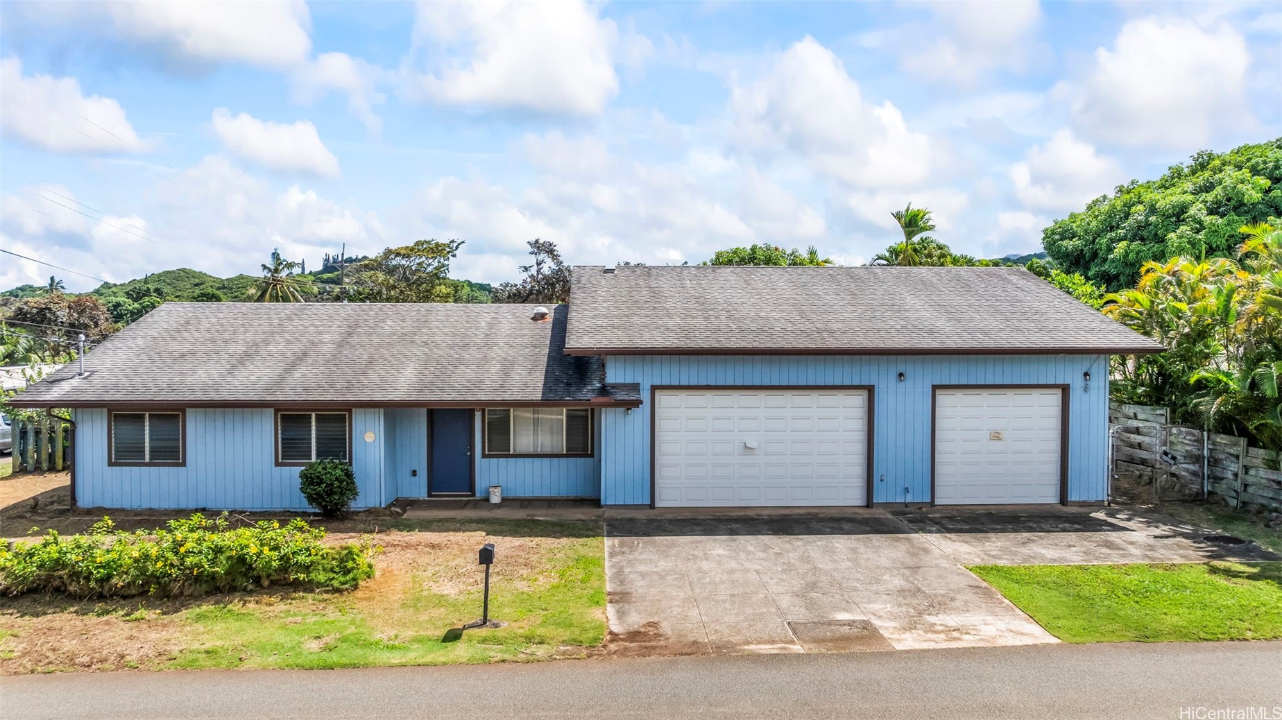675 Ulumalu Street Property Photo 1