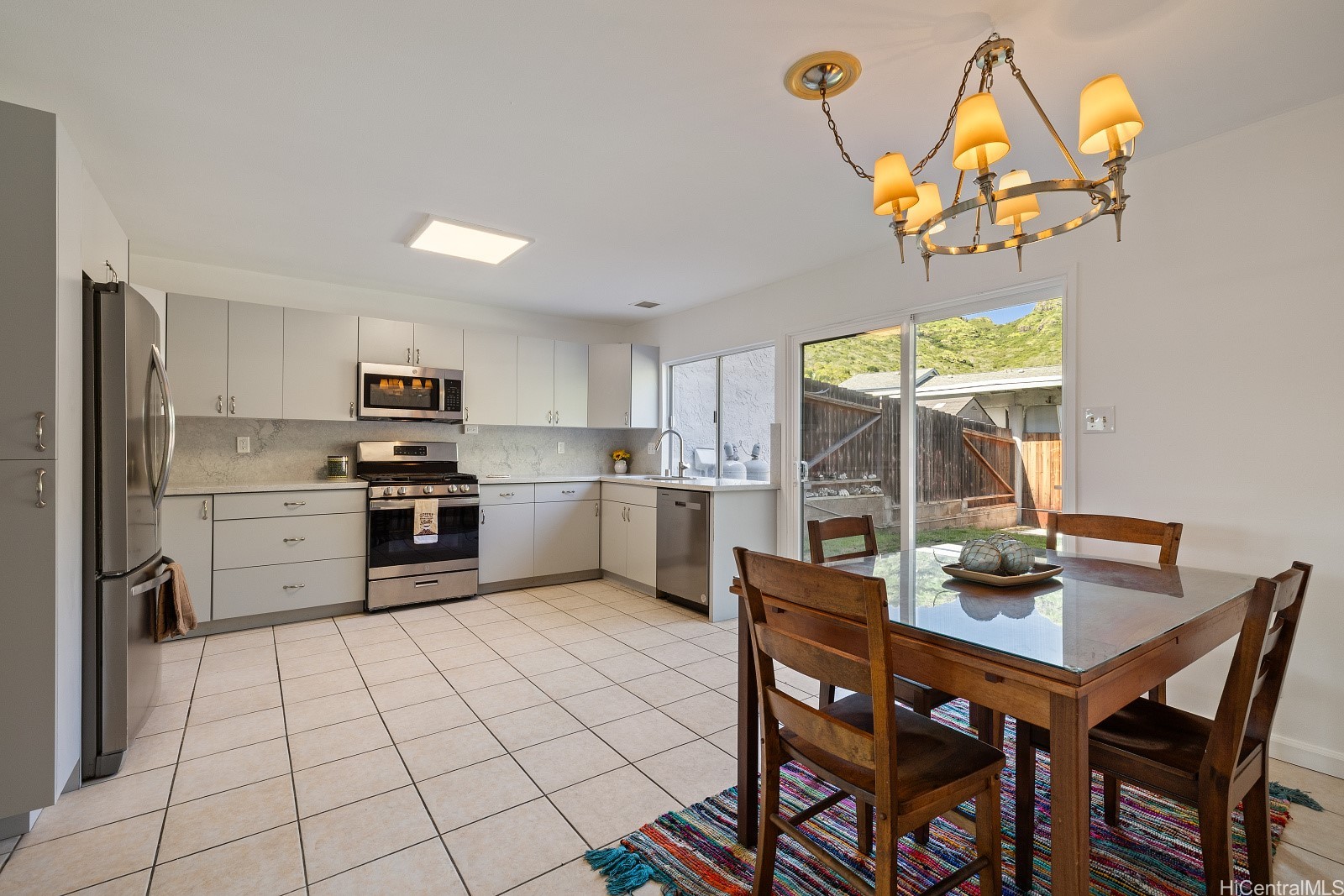 1056 Kolokolo Street E Property Photo 7