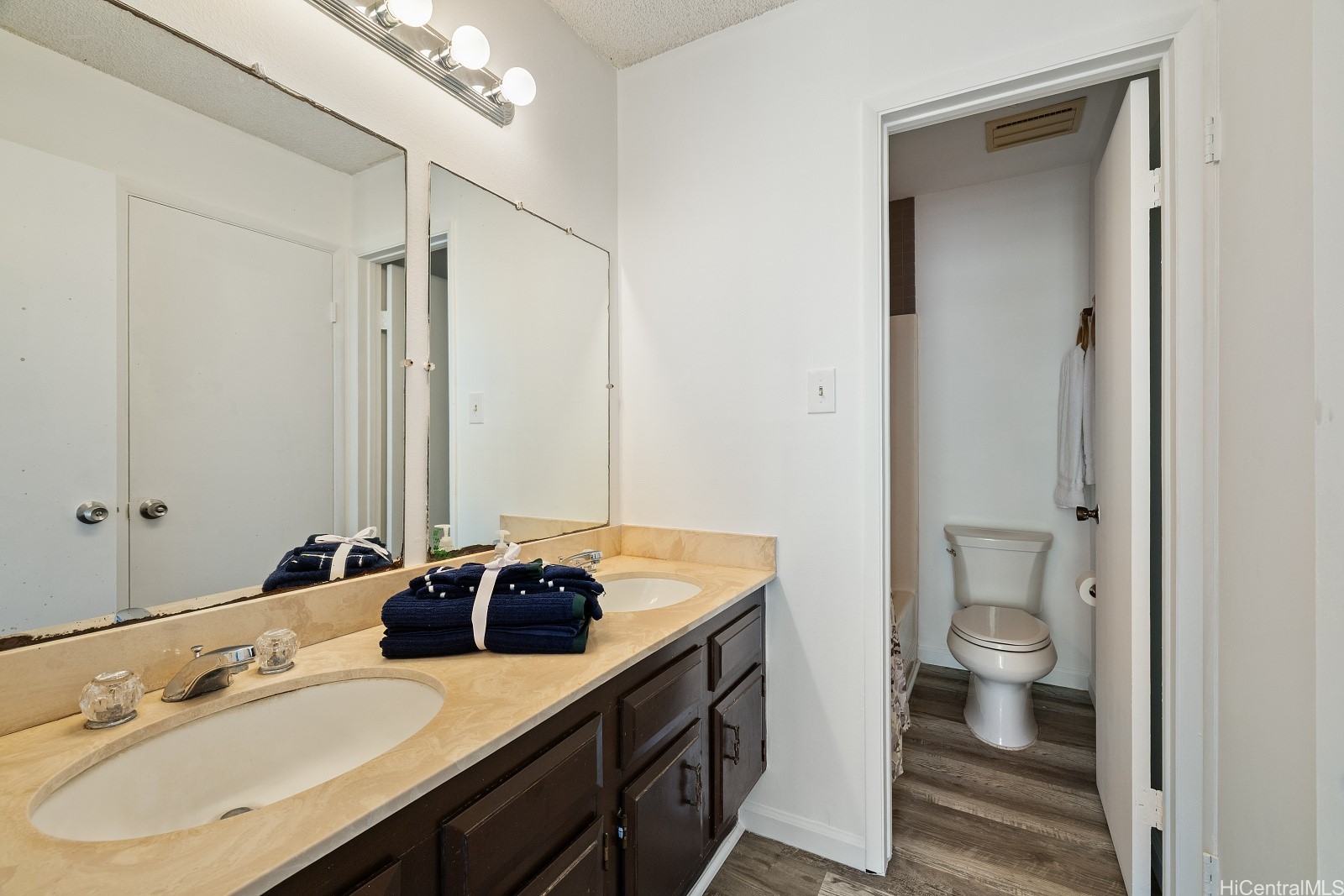 1056 Kolokolo Street E Property Photo 20