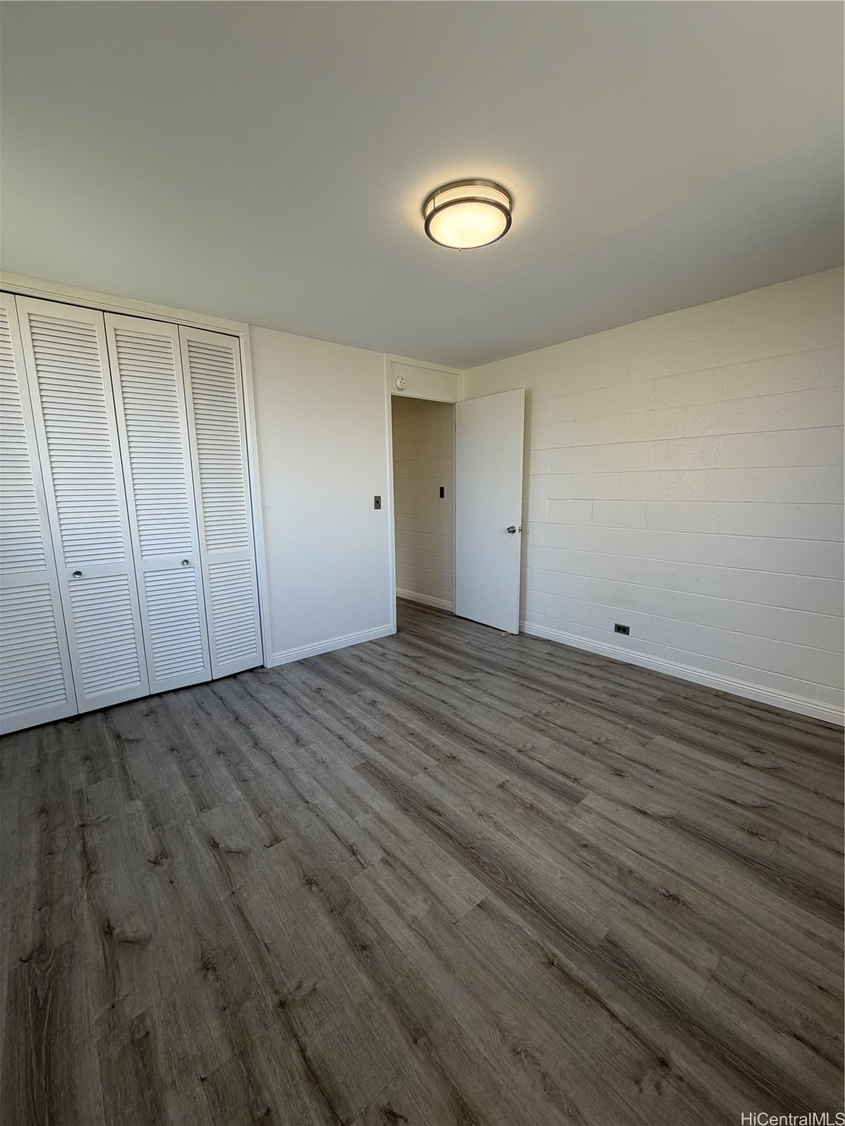 915 Birch Street 206 Property Photo 6
