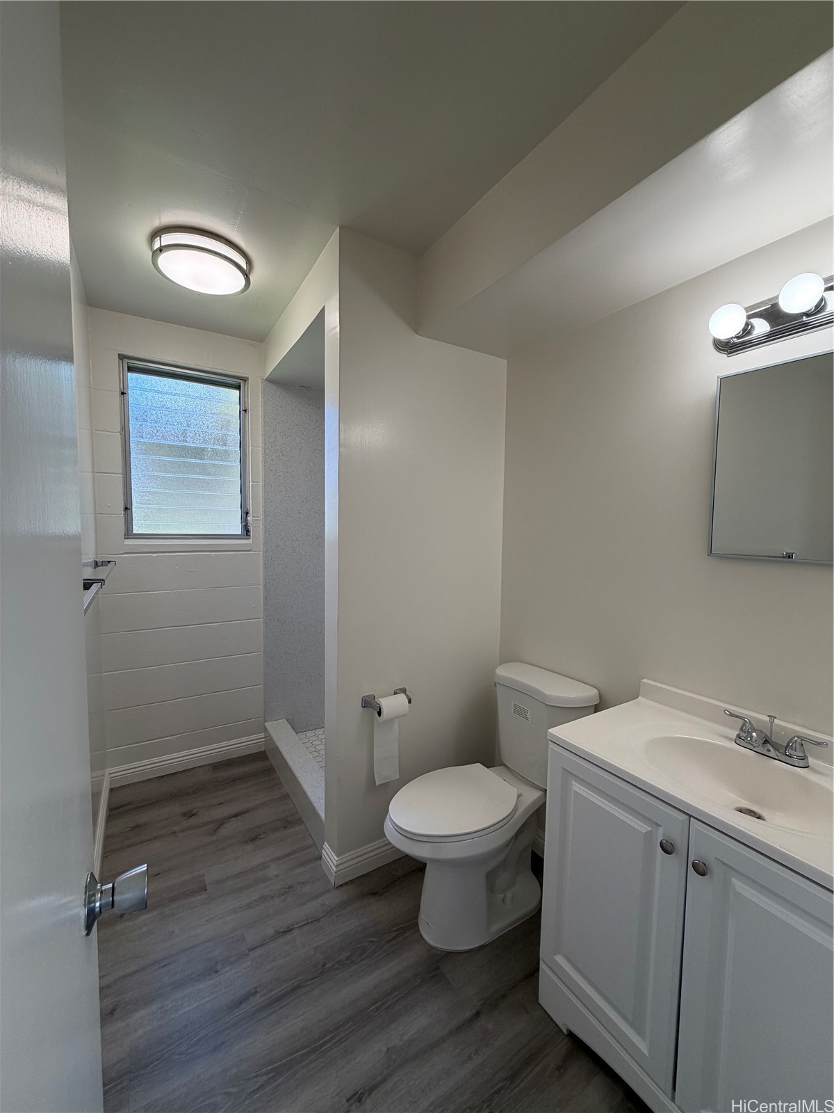 915 Birch Street 206 Property Photo 7