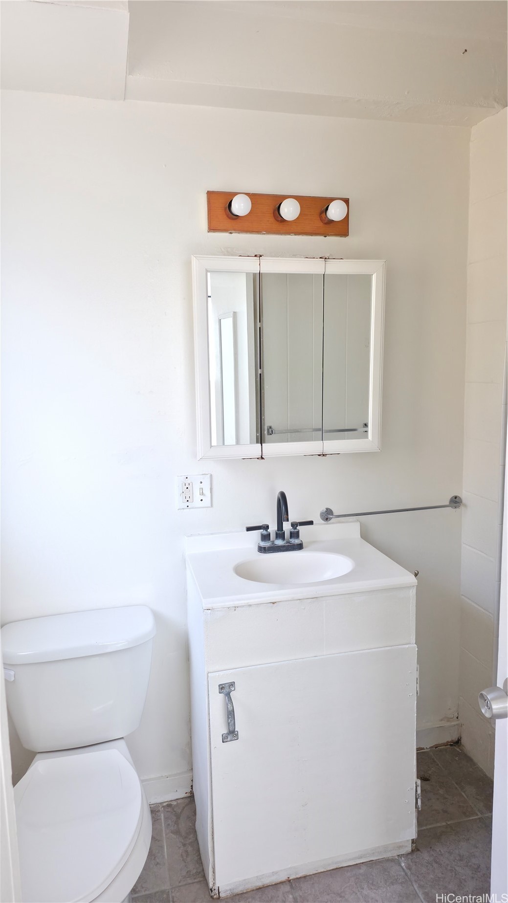 927 Spencer Street Property Photo 7