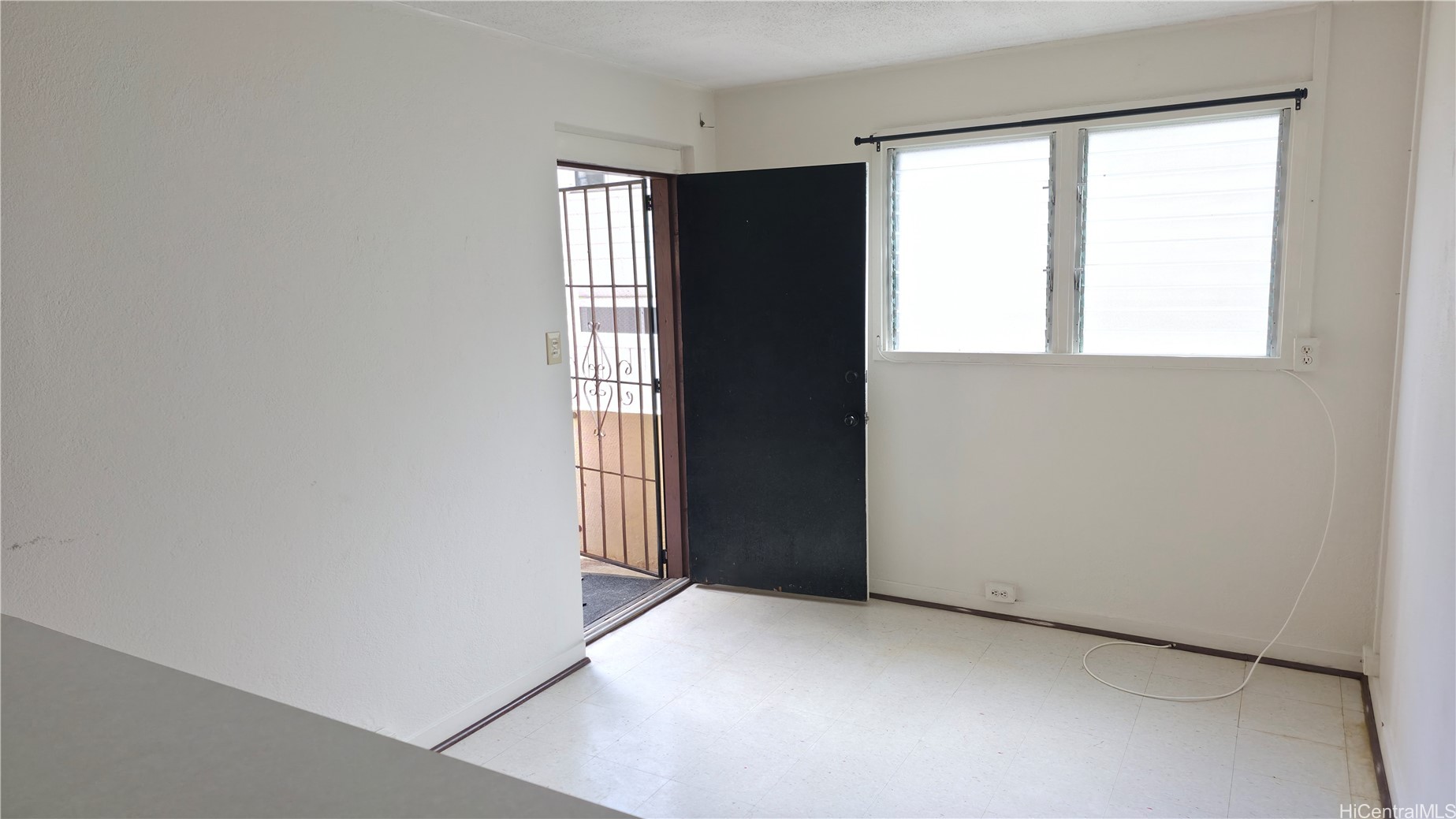927 Spencer Street Property Photo 10
