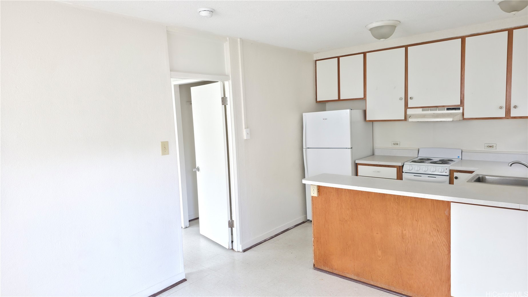 927 Spencer Street Property Photo 11