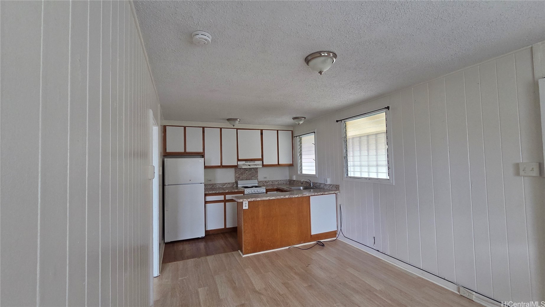 927 Spencer Street Property Photo 14