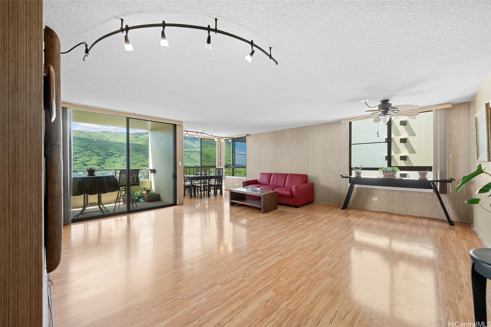 6770 Hawaii Kai Drive 801 Property Photo 2