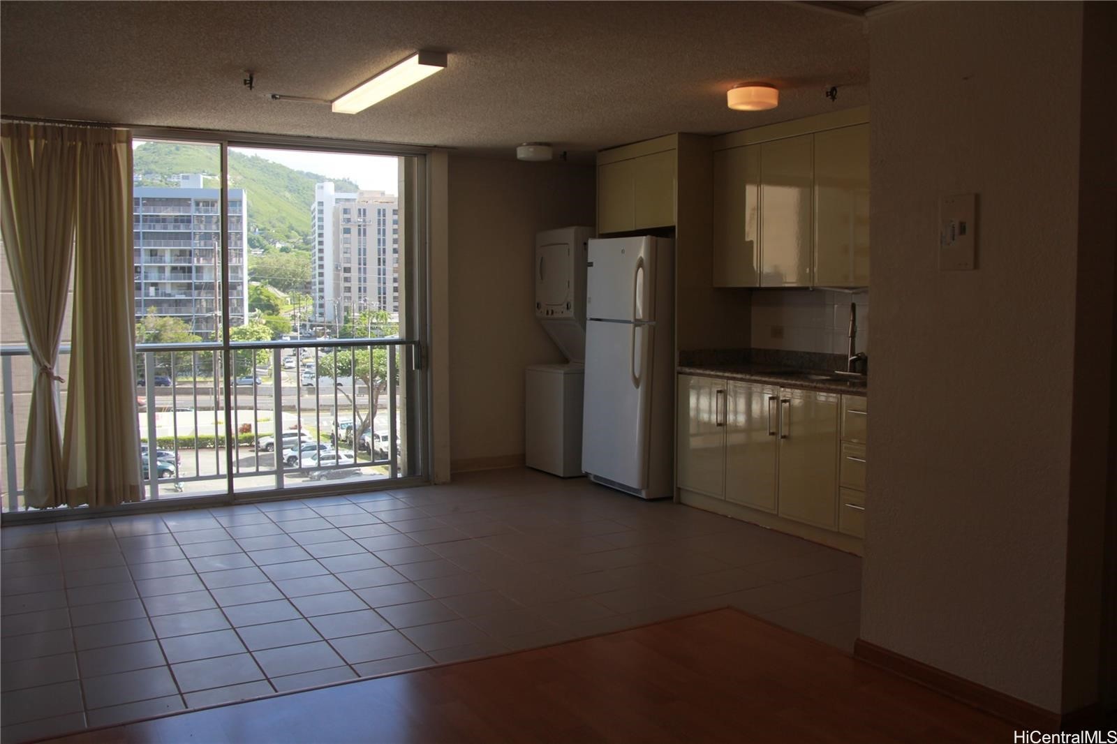 1226 Alexander Street 607 Property Photo 3