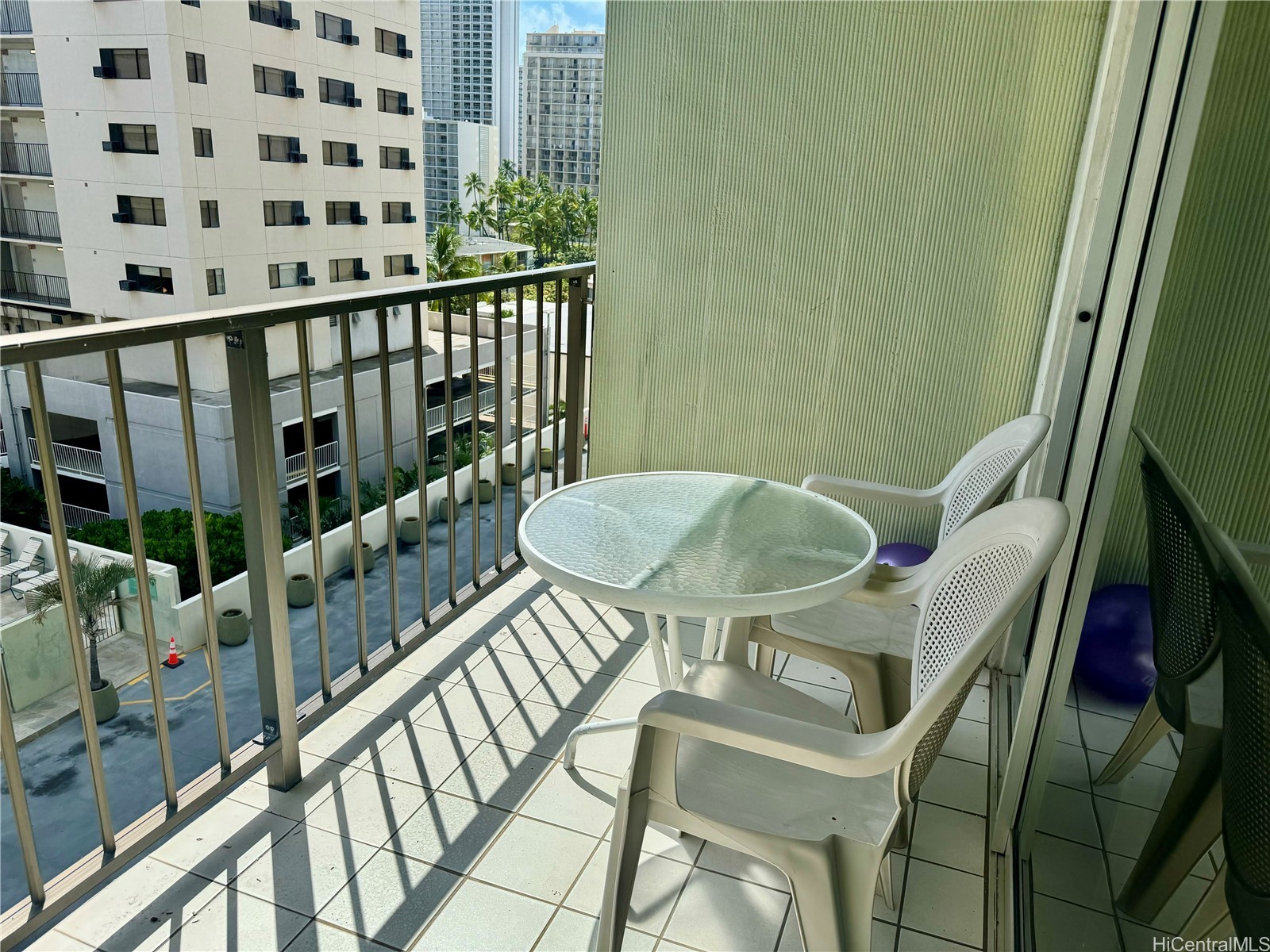2440 Kuhio Avenue 705 Property Photo 10