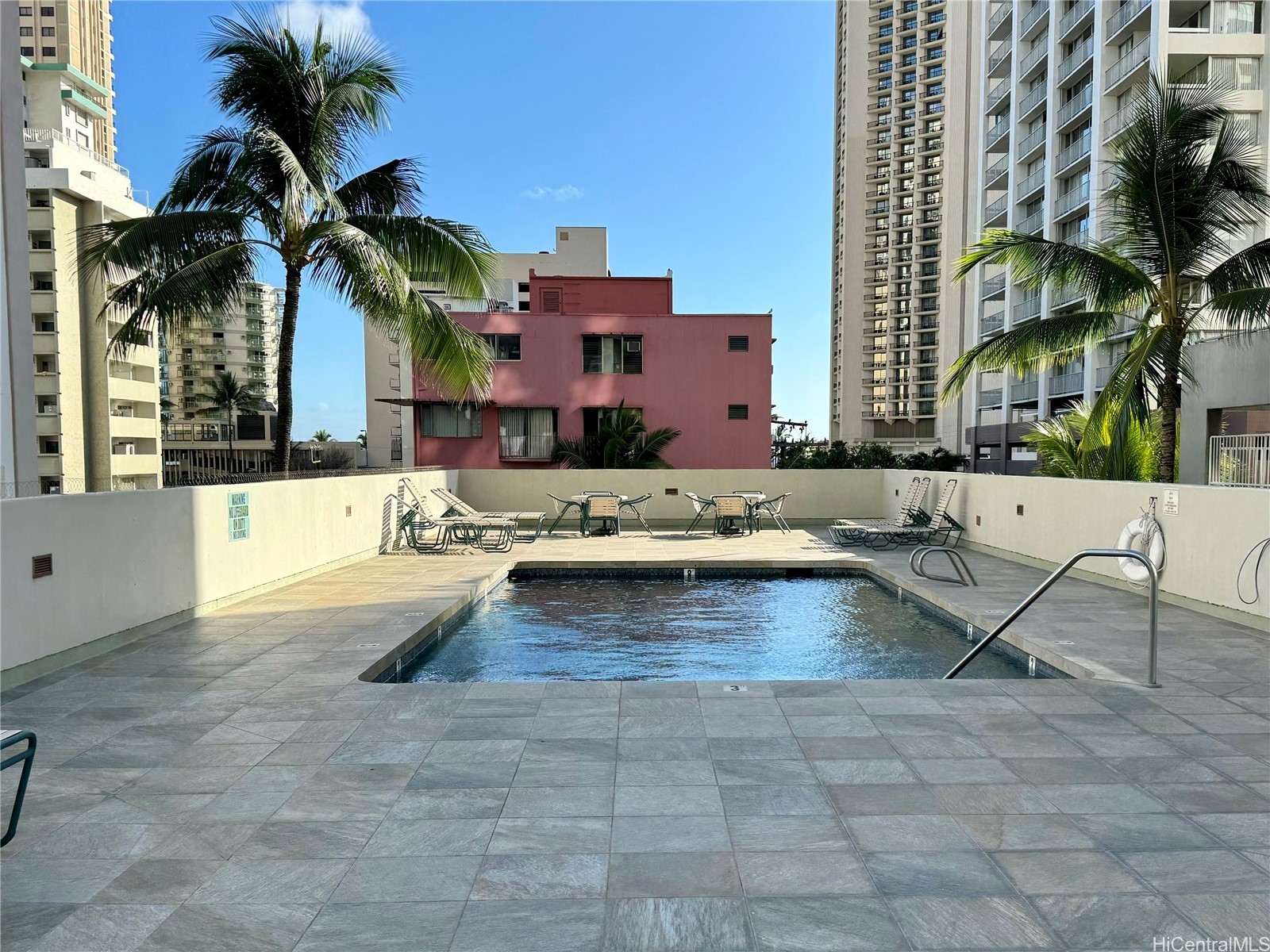 2440 Kuhio Avenue 705 Property Photo 14