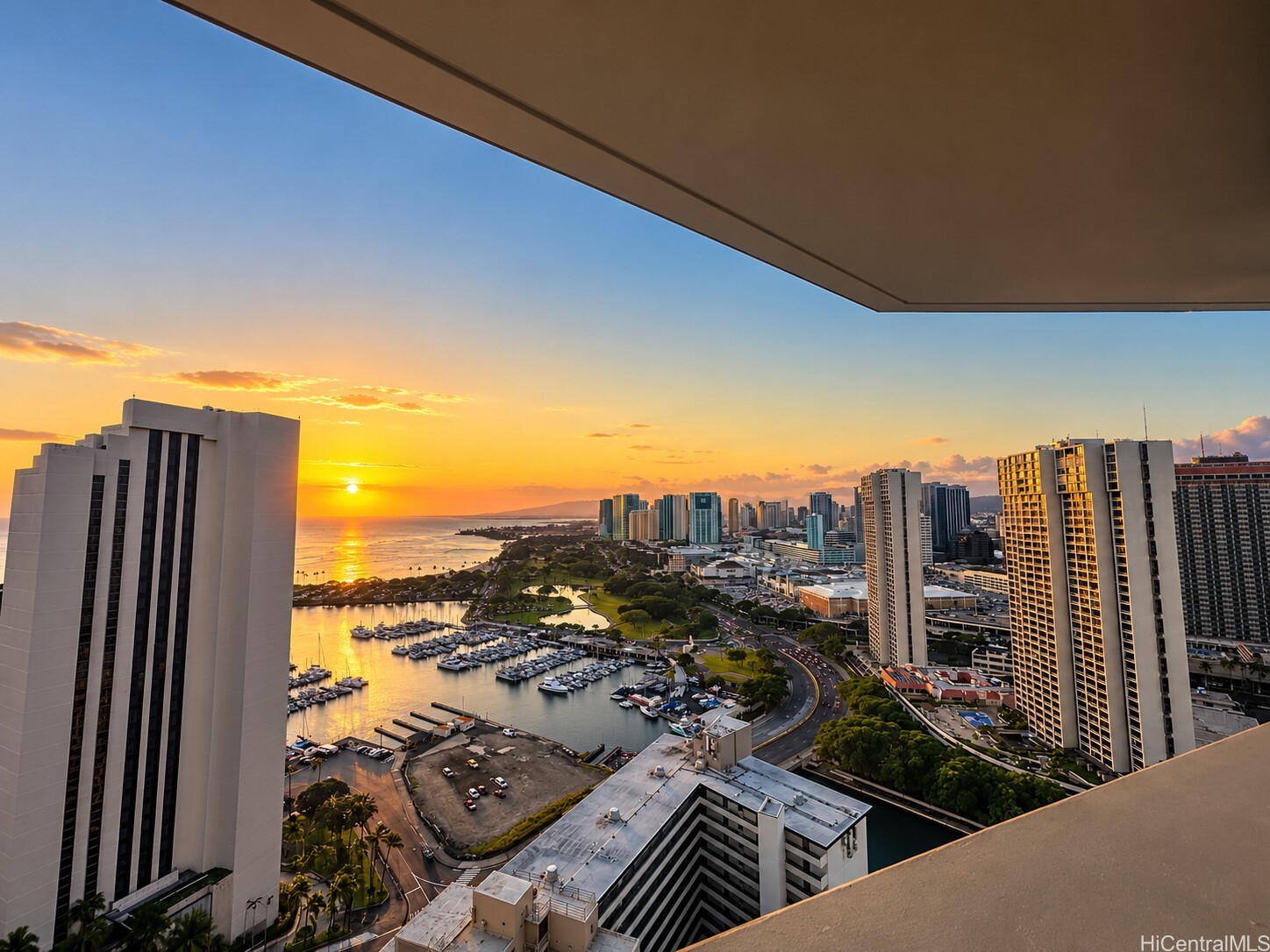 1700 Ala Moana Boulevard 3601 Property Photo 1