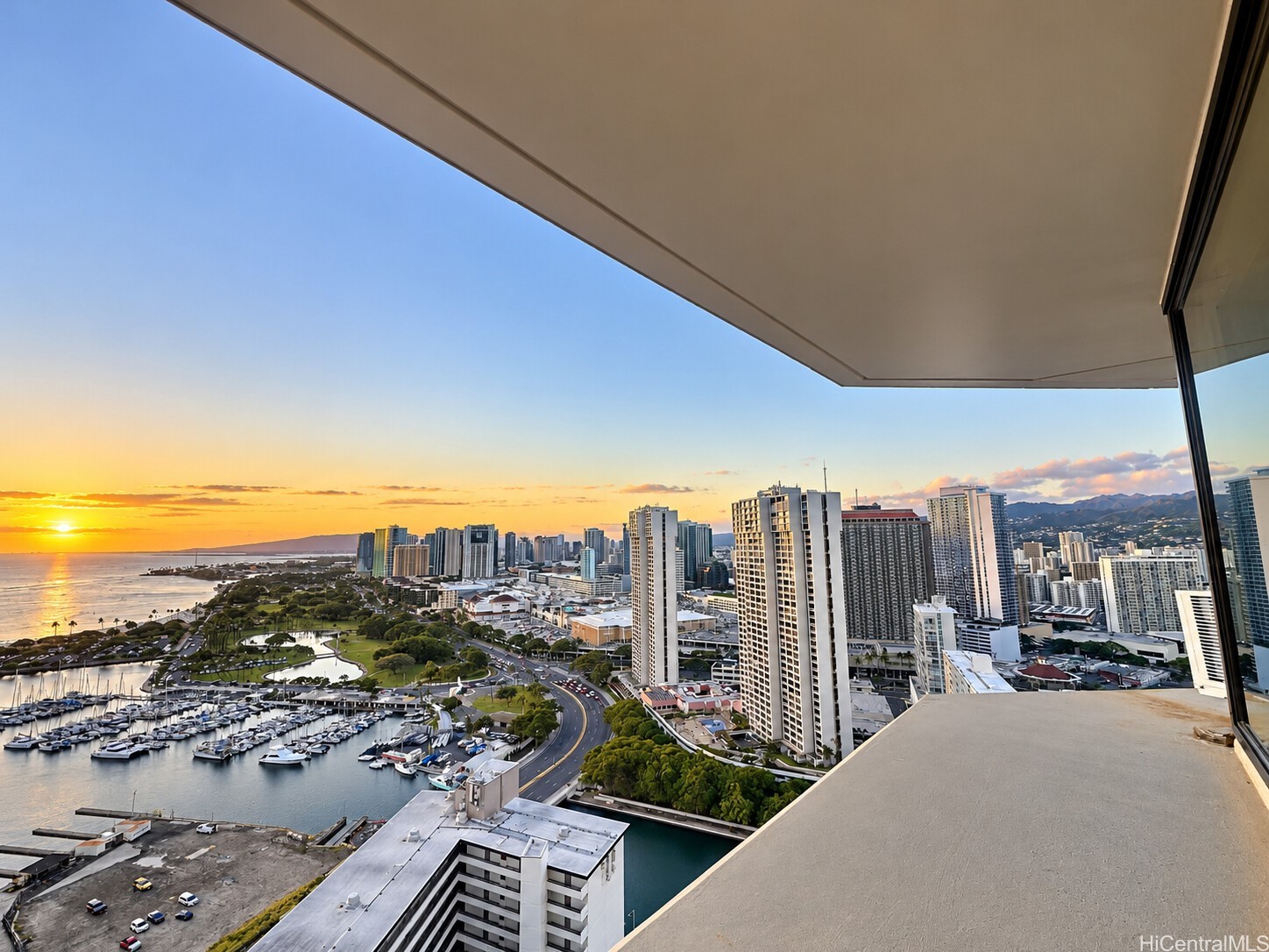 1700 Ala Moana Boulevard 3601 Property Photo 8