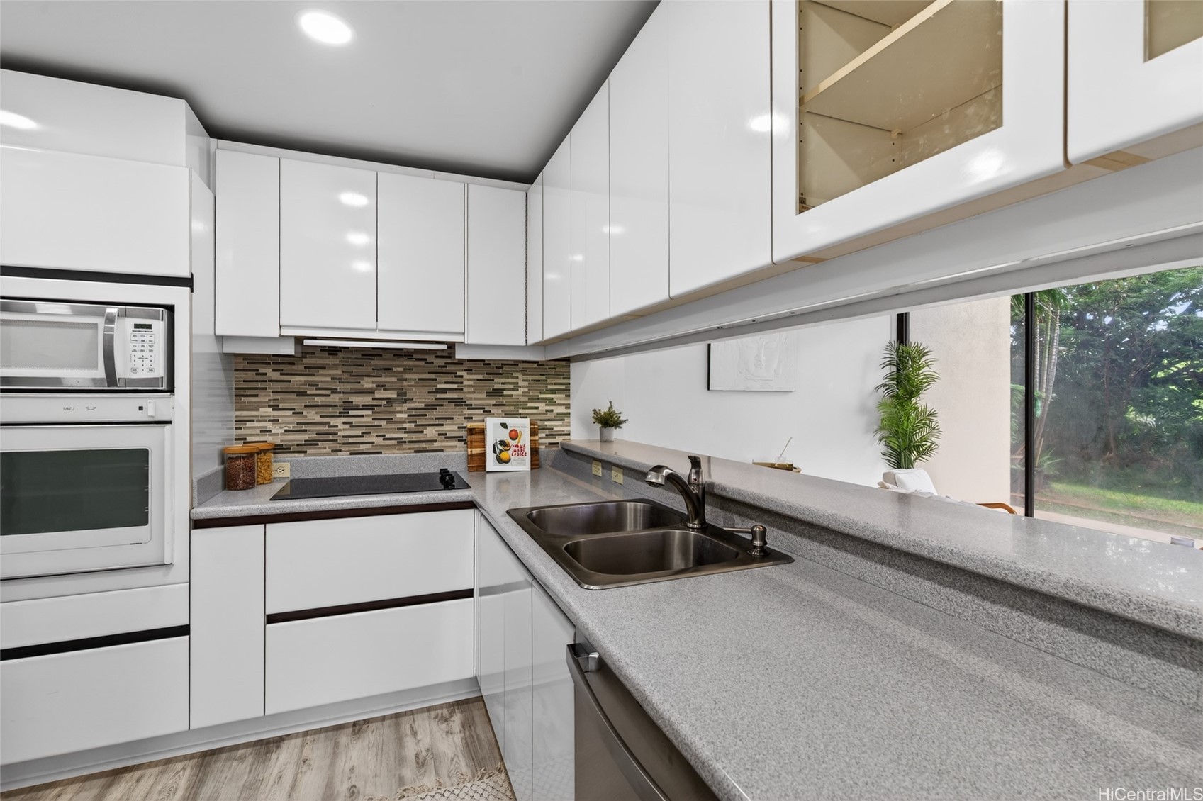 5333 Likini Street 110 Property Photo 3