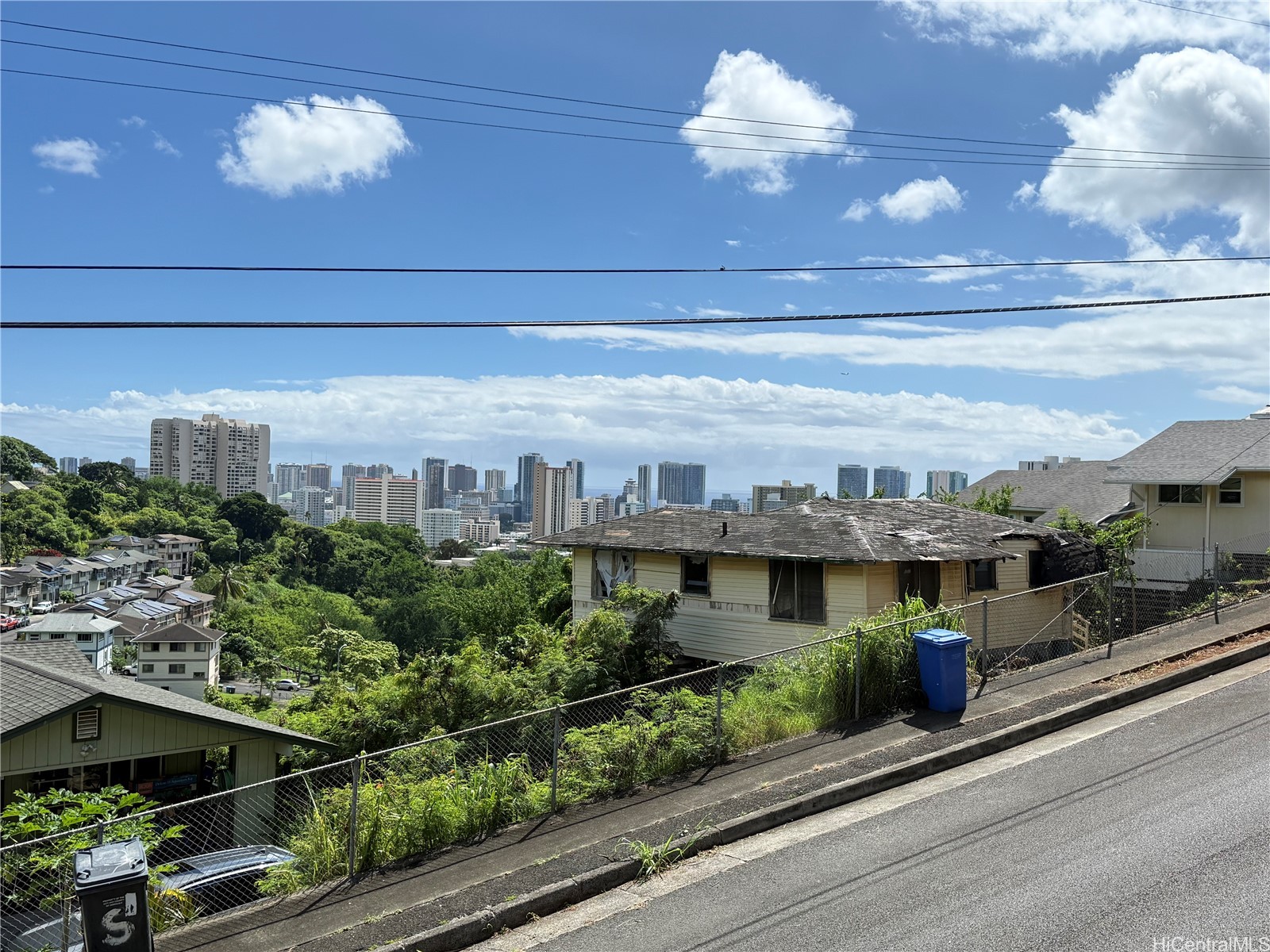 717 Iaukea Street Property Photo 1