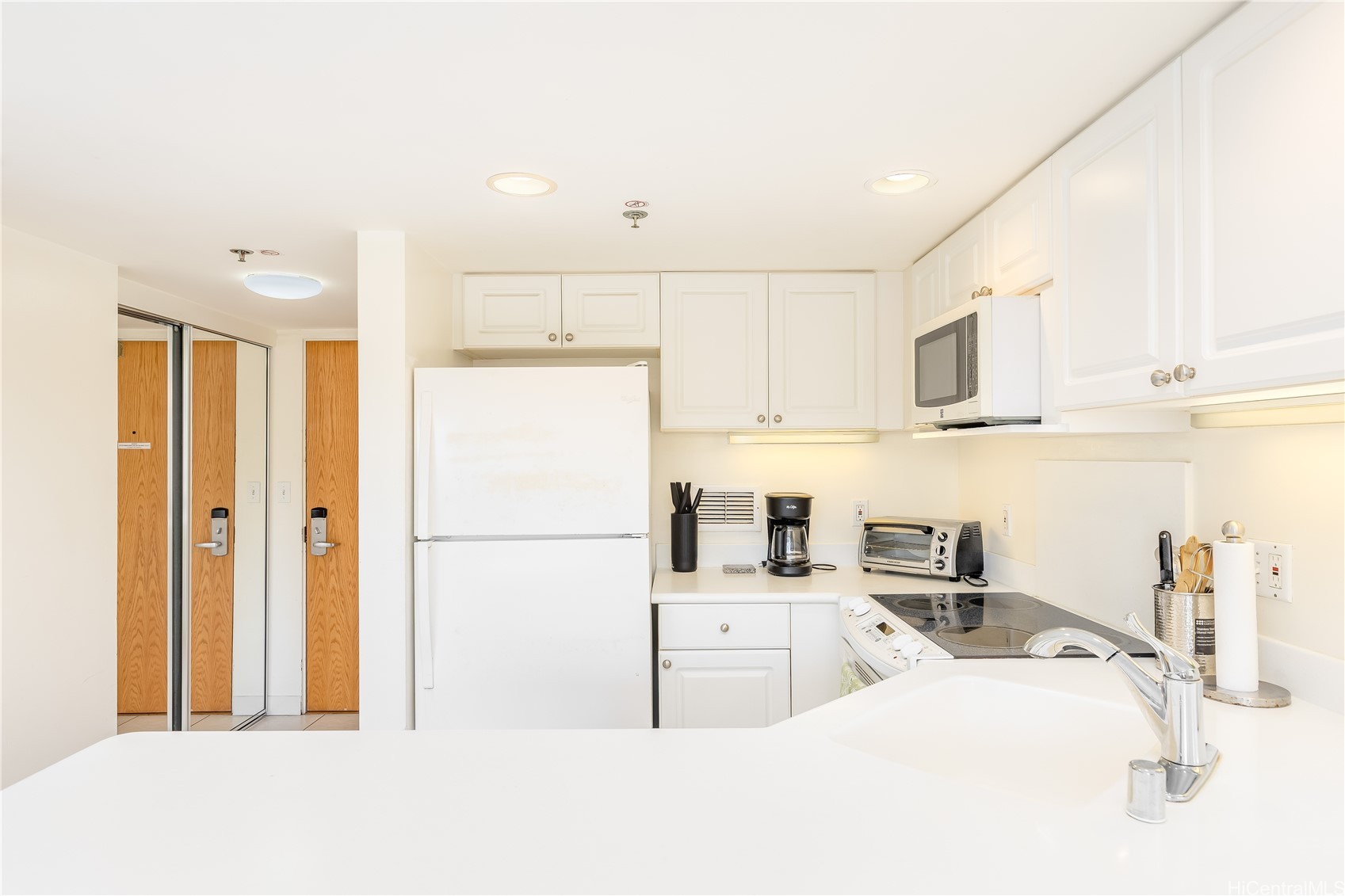 1777 Ala Moana Boulevard 309 Property Photo 4