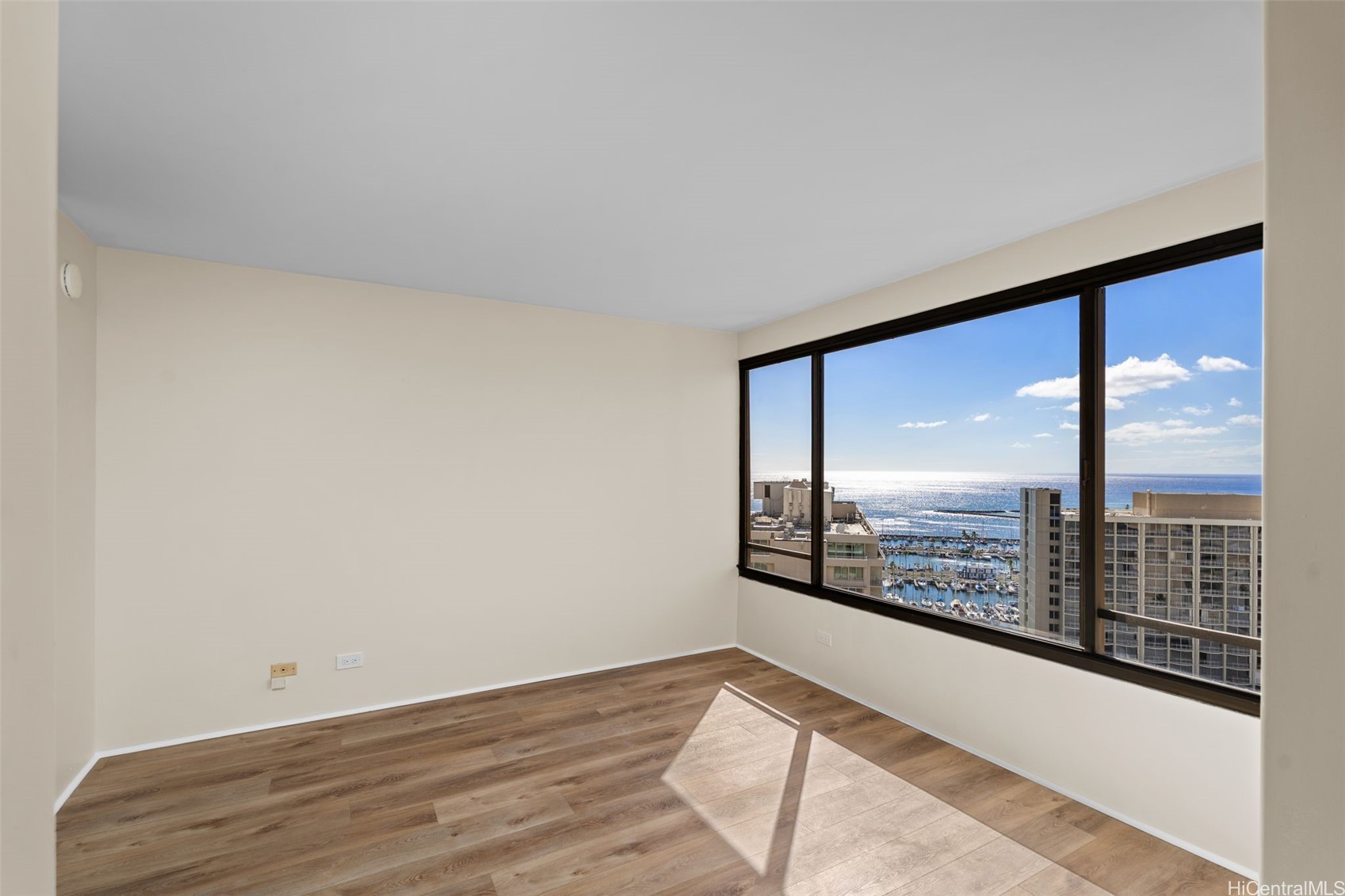 1778 Ala Moana Boulevard 2402 Property Photo 4