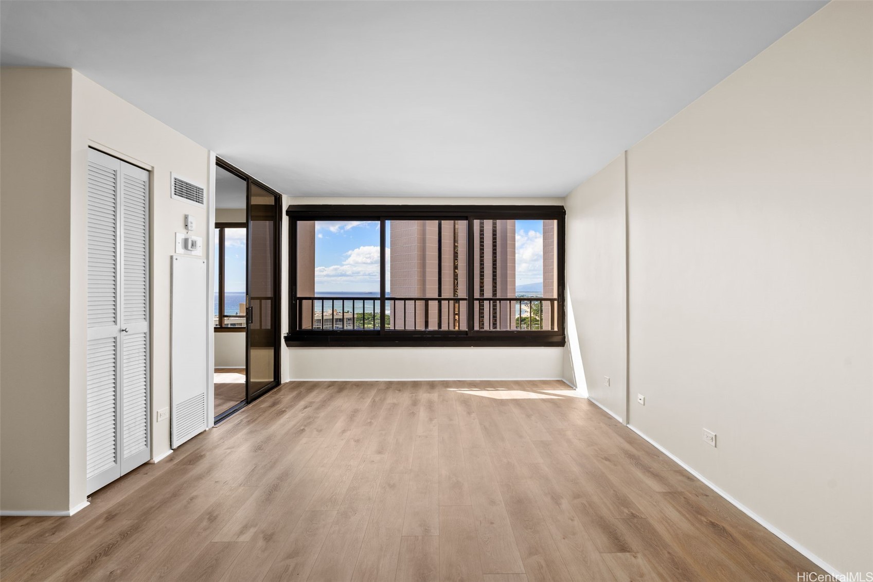 1778 Ala Moana Boulevard 2402 Property Photo 5