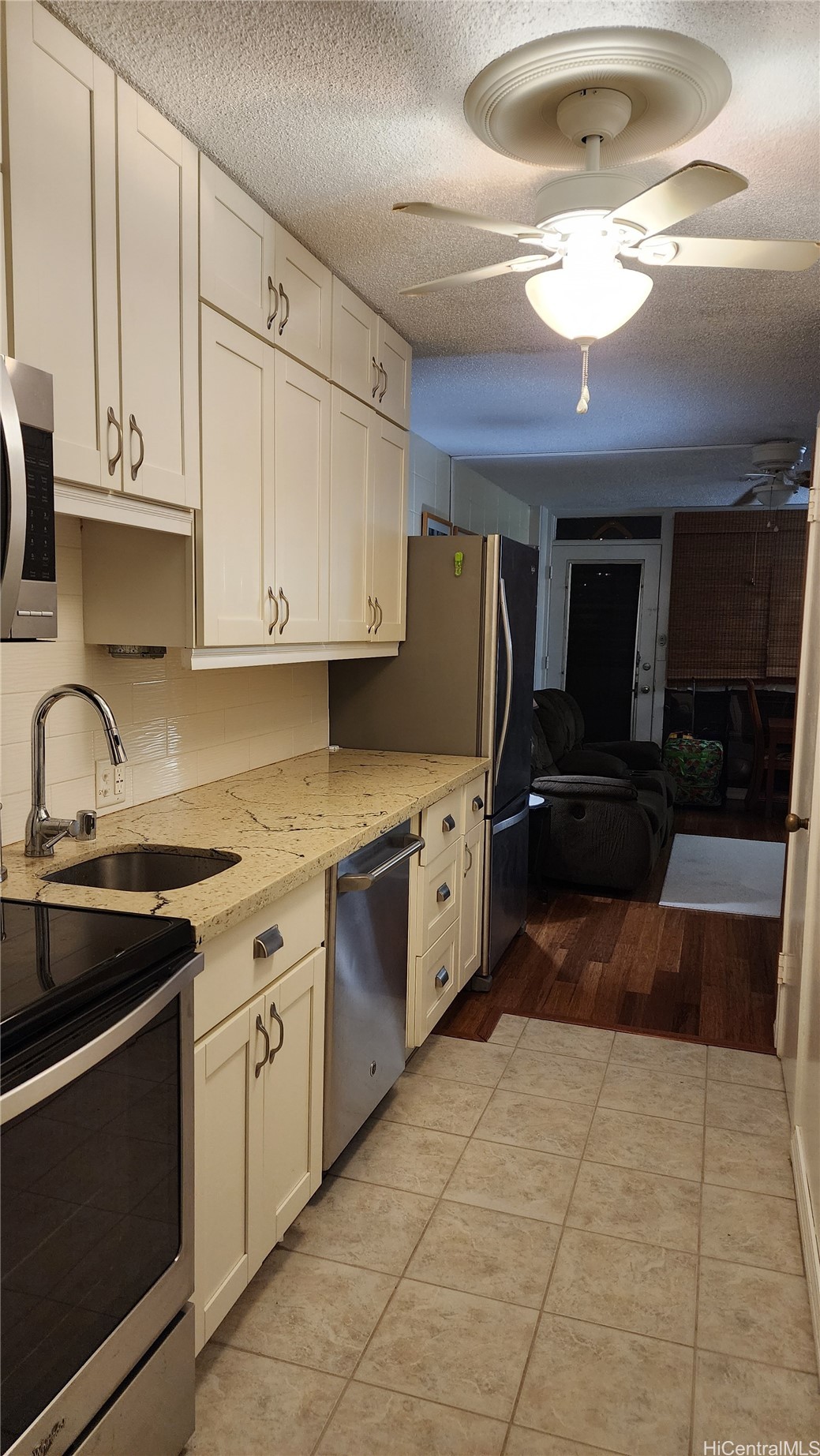 425 Ena Road 502c Property Photo 10