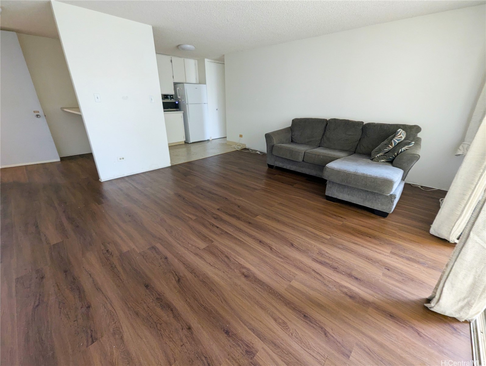 440 Lewers Street 302 Property Photo 1