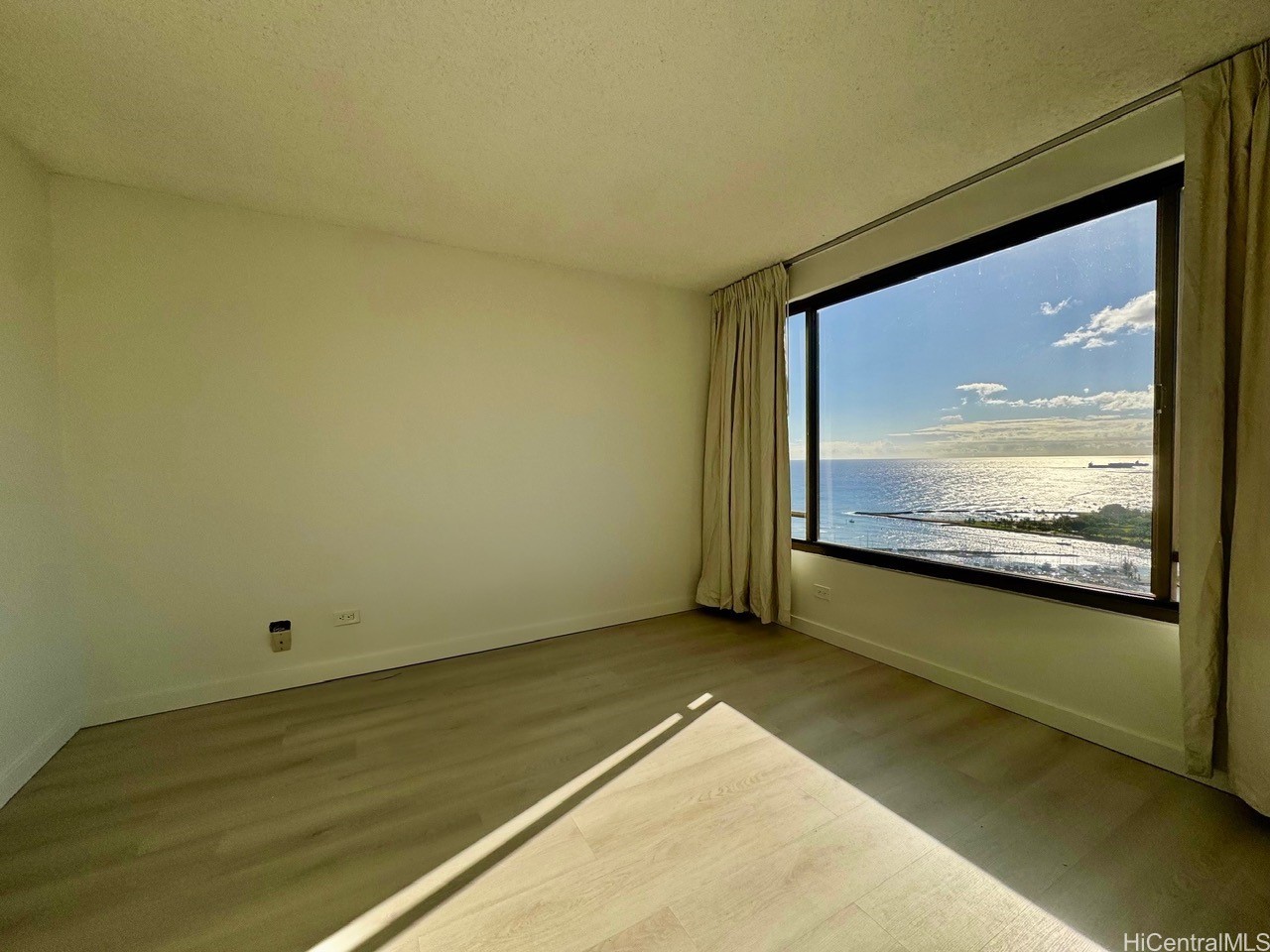 1778 Ala Moana Boulevard 3802 Property Photo 5
