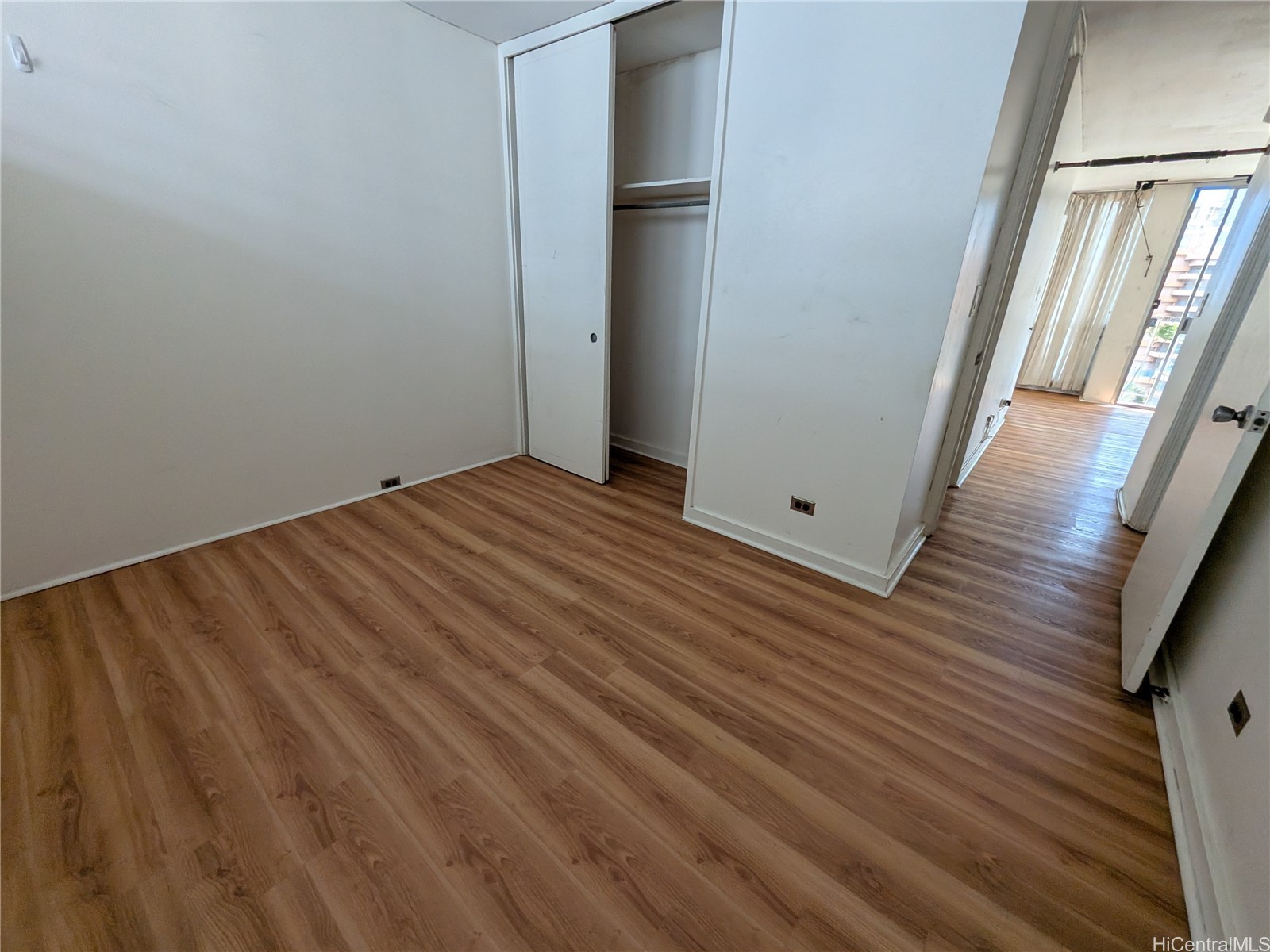 620 Mccully Street 903 Property Photo 12