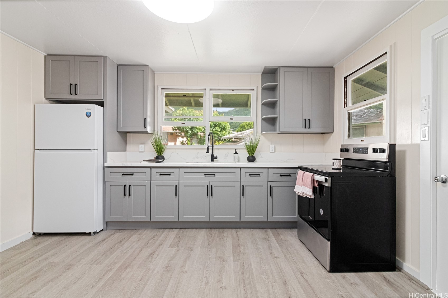 2318 Hanakealoha Place Property Photo 1