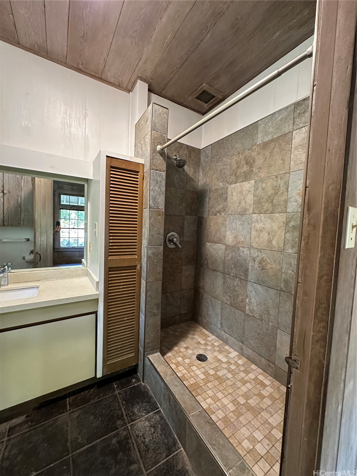 3333 Kaohinani Drive Property Photo 10