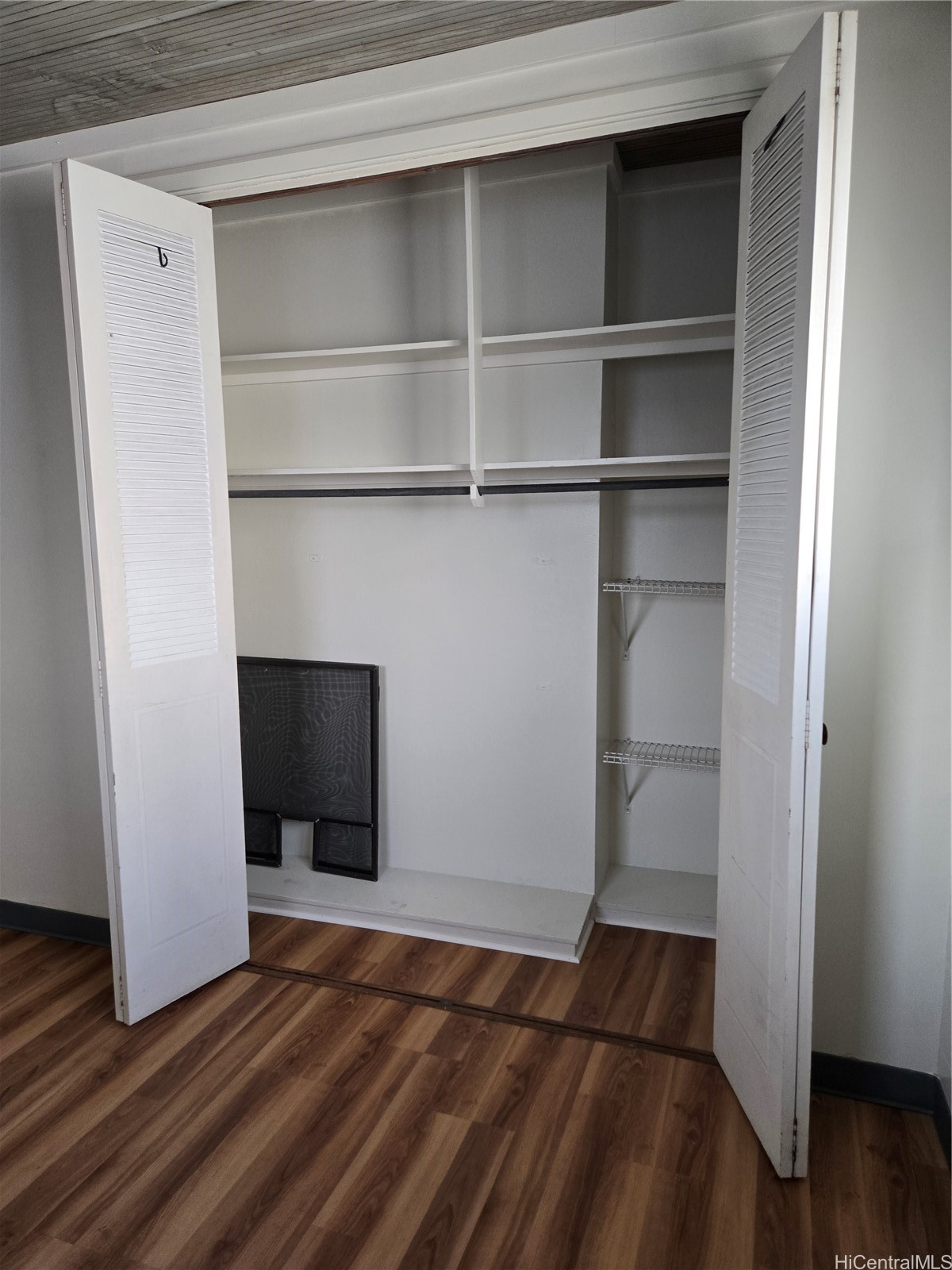 32 N School Street 2 Property Photo 10