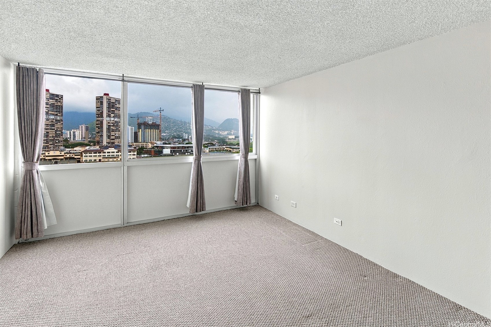 2211 Ala Wai Boulevard 1507 Property Photo 3