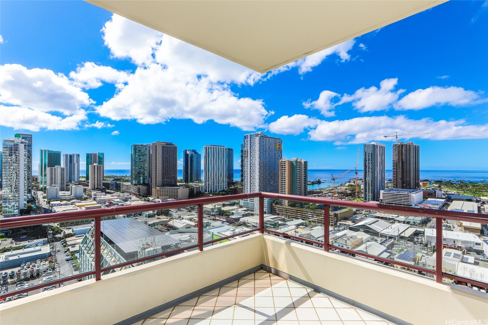 725 Kapiolani Boulevard 2402 Property Photo 3