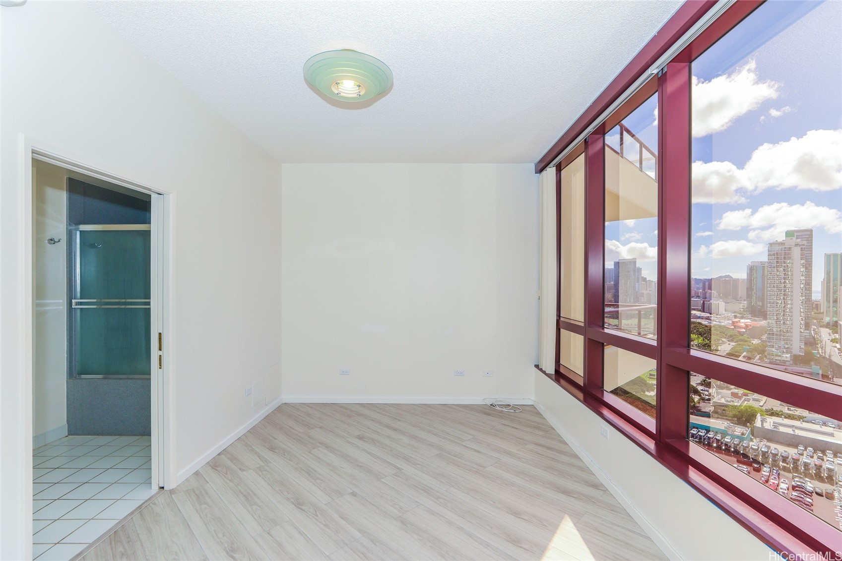725 Kapiolani Boulevard 2402 Property Photo 11