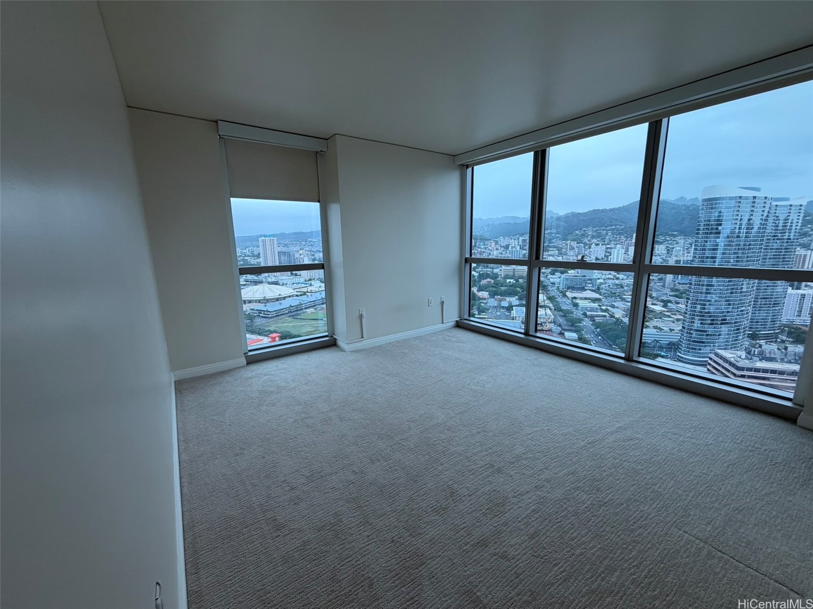 1177 Queen Street 3801 Property Photo 9