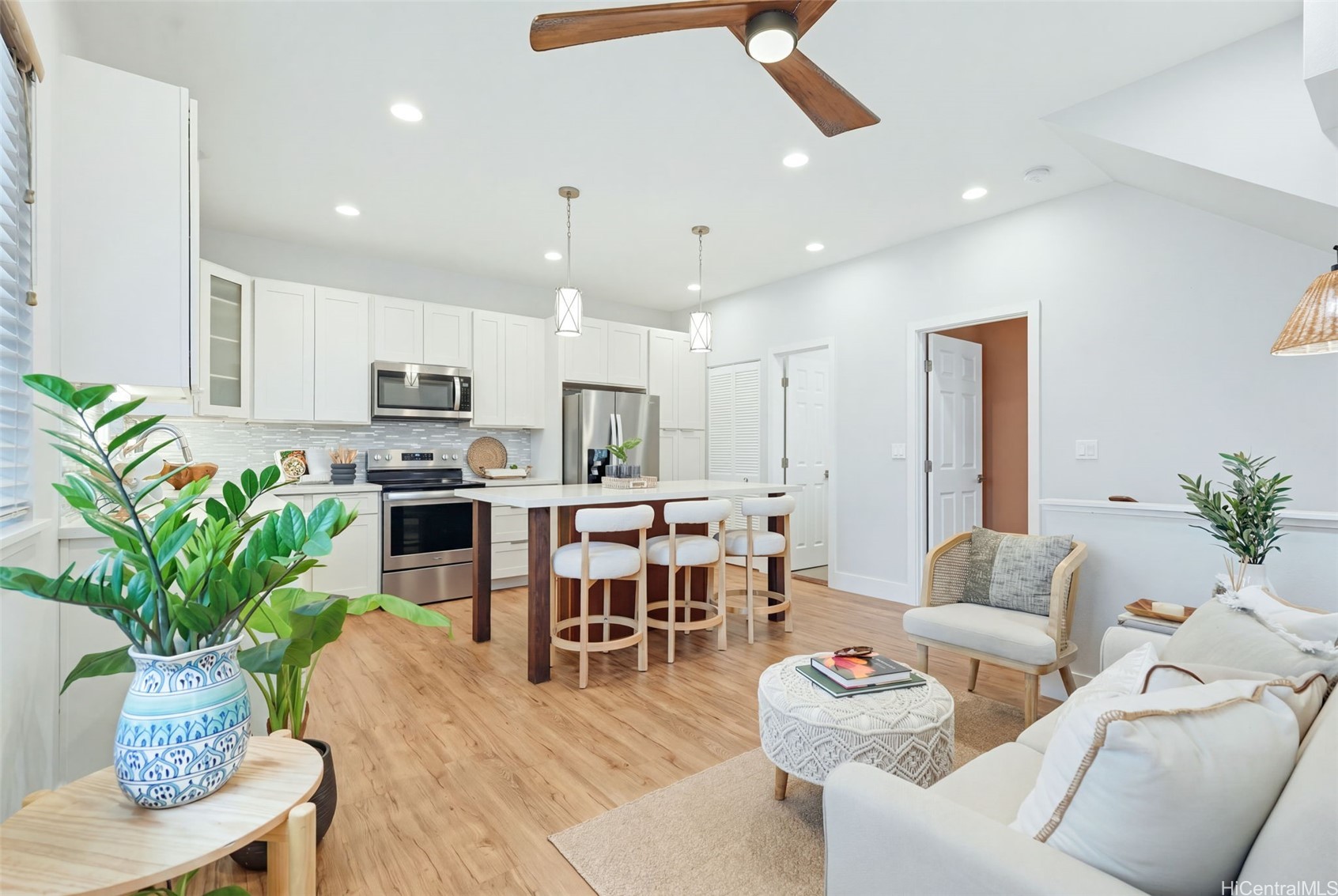 1060 Spencer Street J Property Photo 1