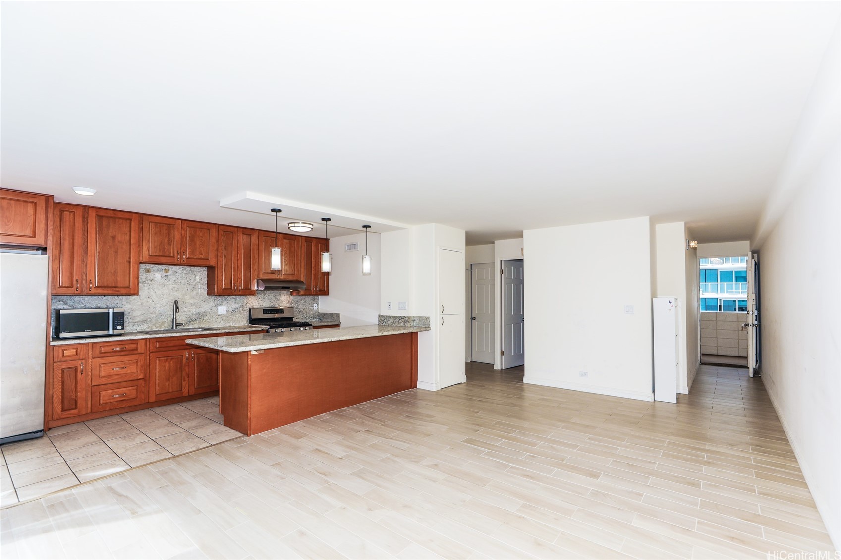 910 Ahana Street 507 Property Photo 2