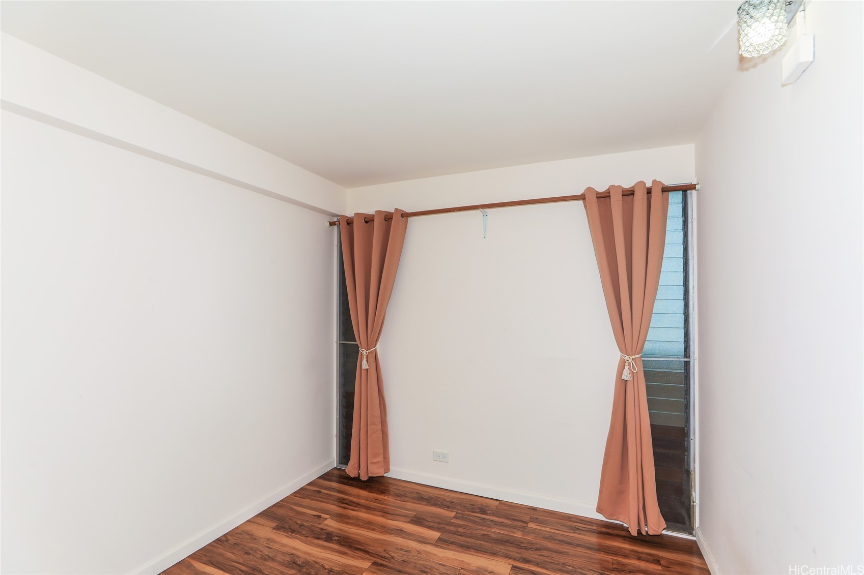910 Ahana Street 507 Property Photo 6