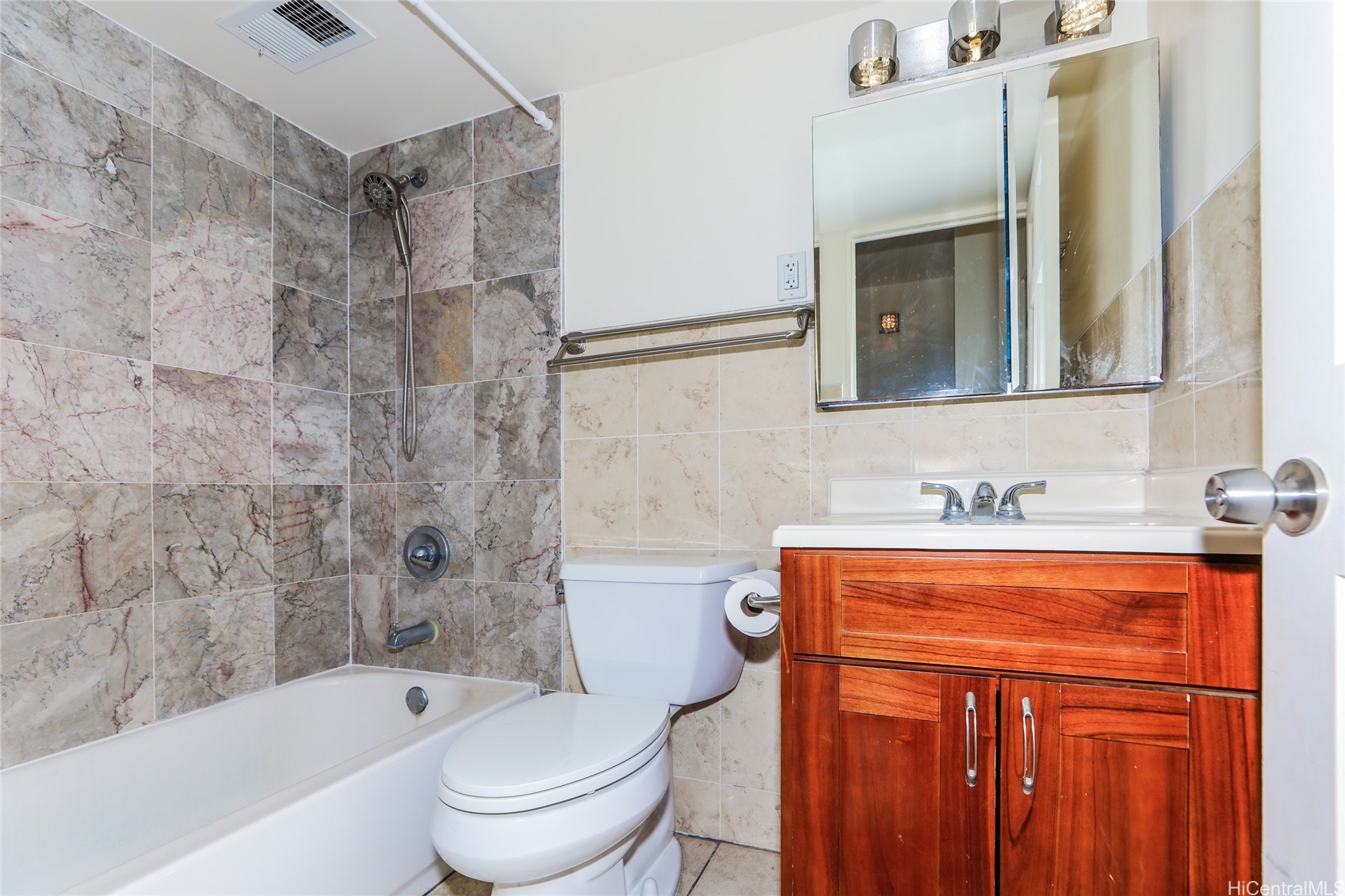 910 Ahana Street 507 Property Photo 9