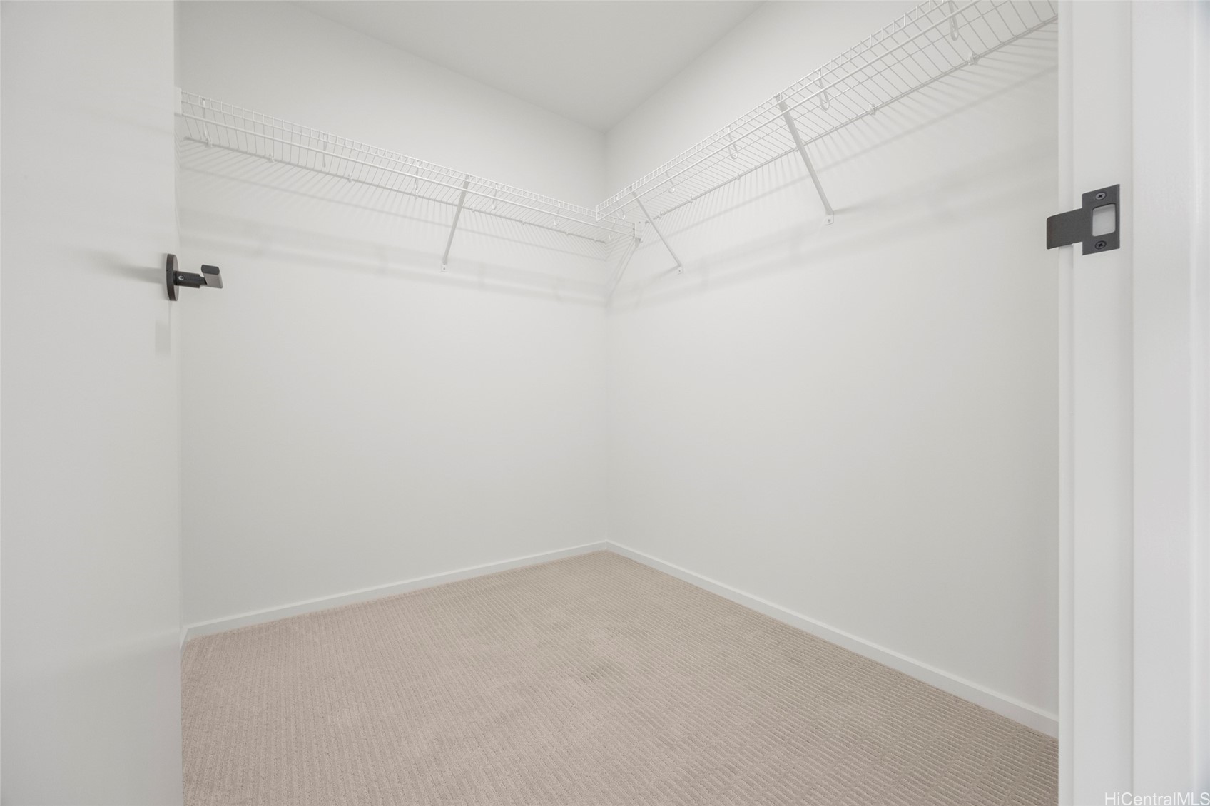 333 Ward Avenue 1107 Property Photo 9