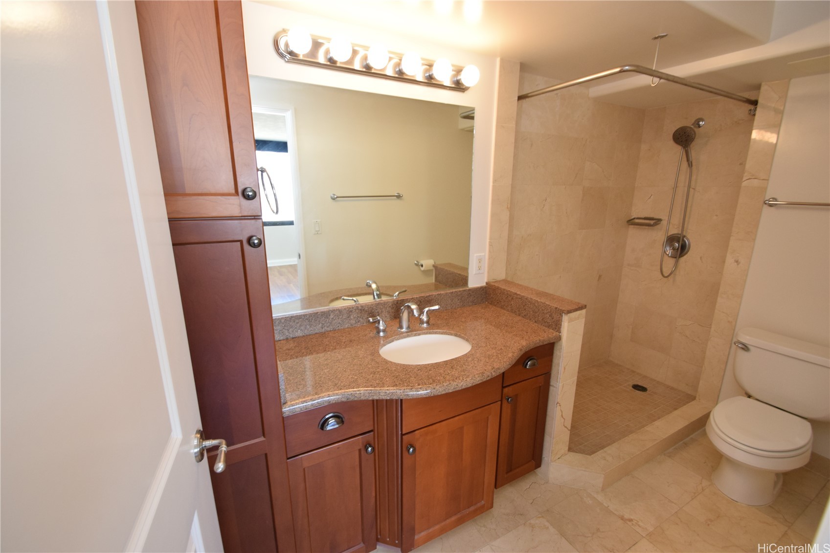 343 Hobron Lane 4101 Property Photo 10