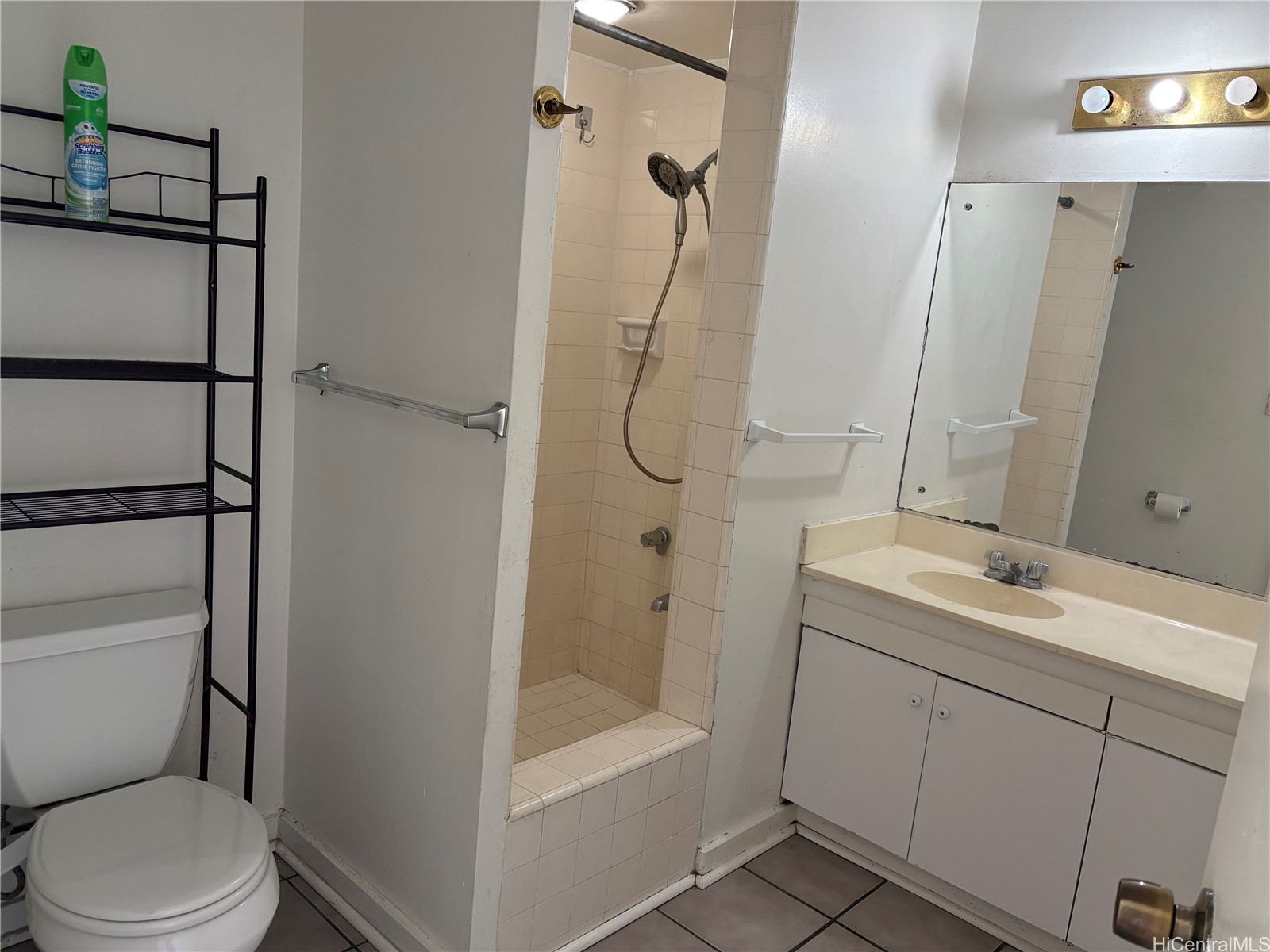 620 Mccully Street 1108 Property Photo 1