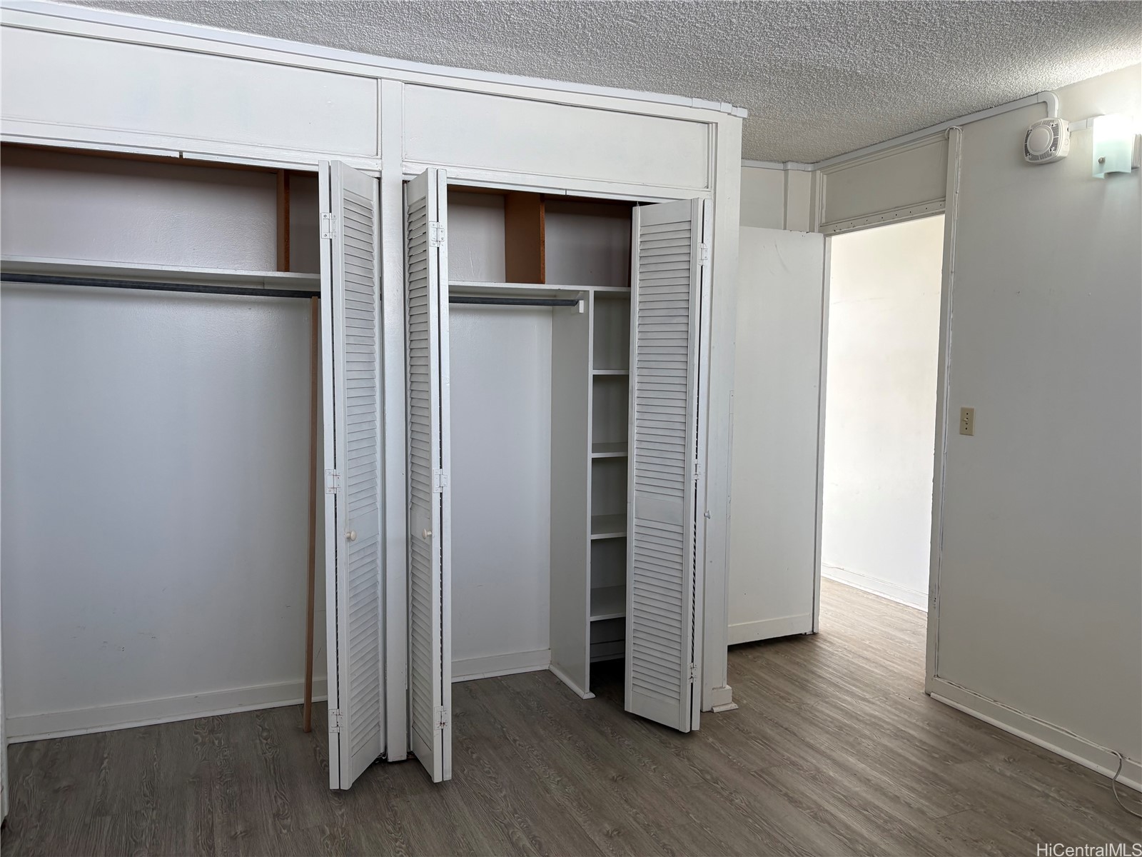 620 Mccully Street 1108 Property Photo 2