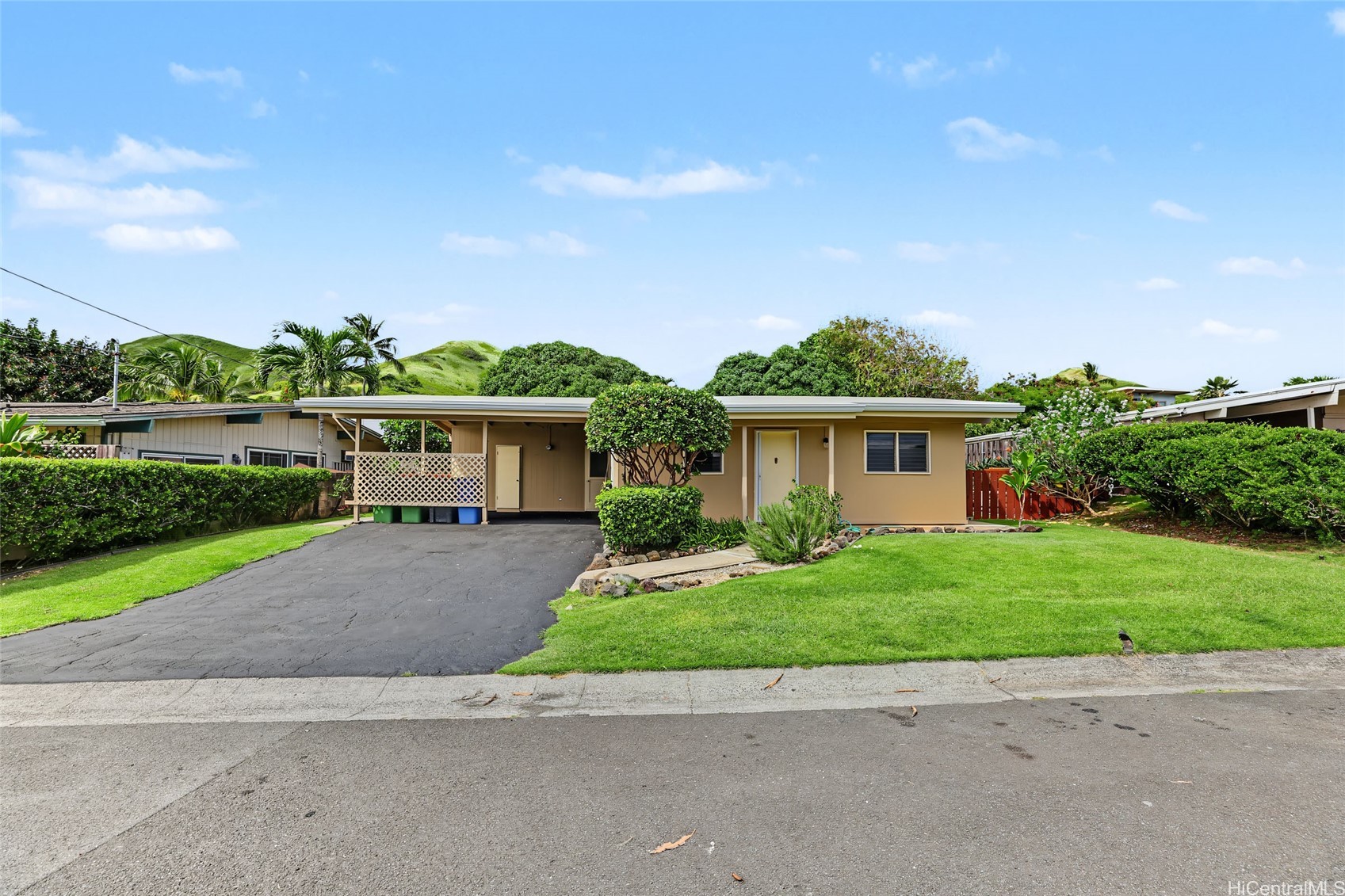 513 Iliaina Street Property Photo 1