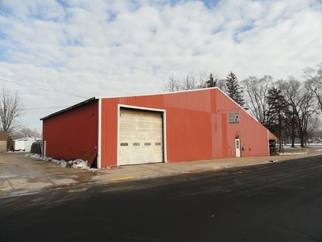 105 Labelle Property Photo 1