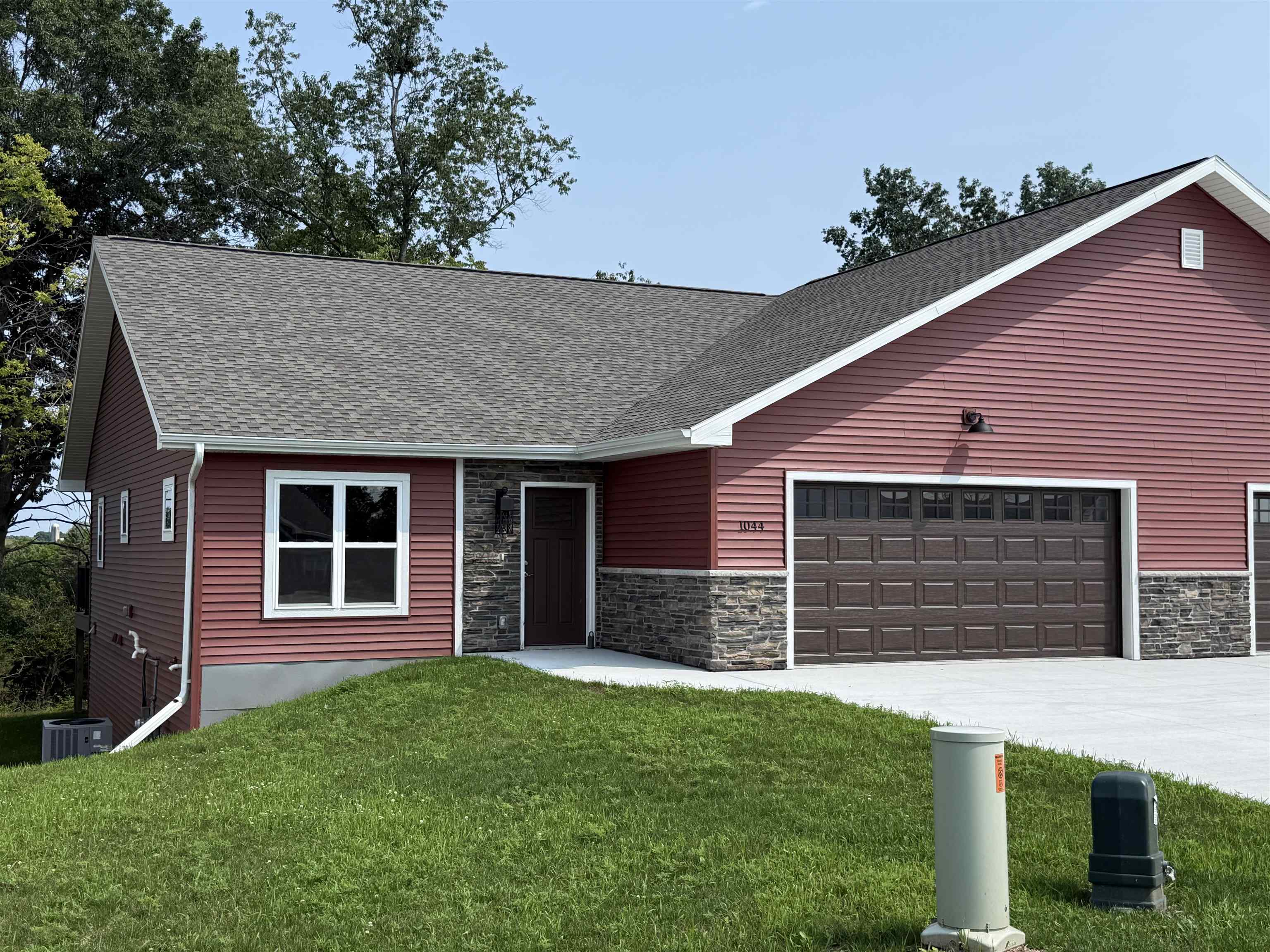 1044 Armida Court Property Photo 1