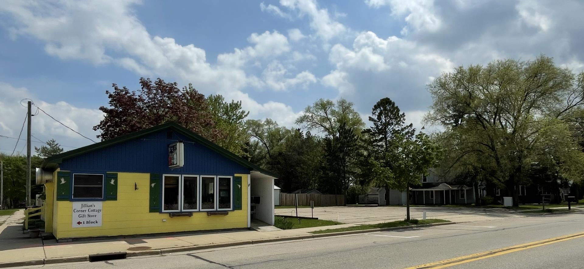 200 S Fulton Property Photo 1