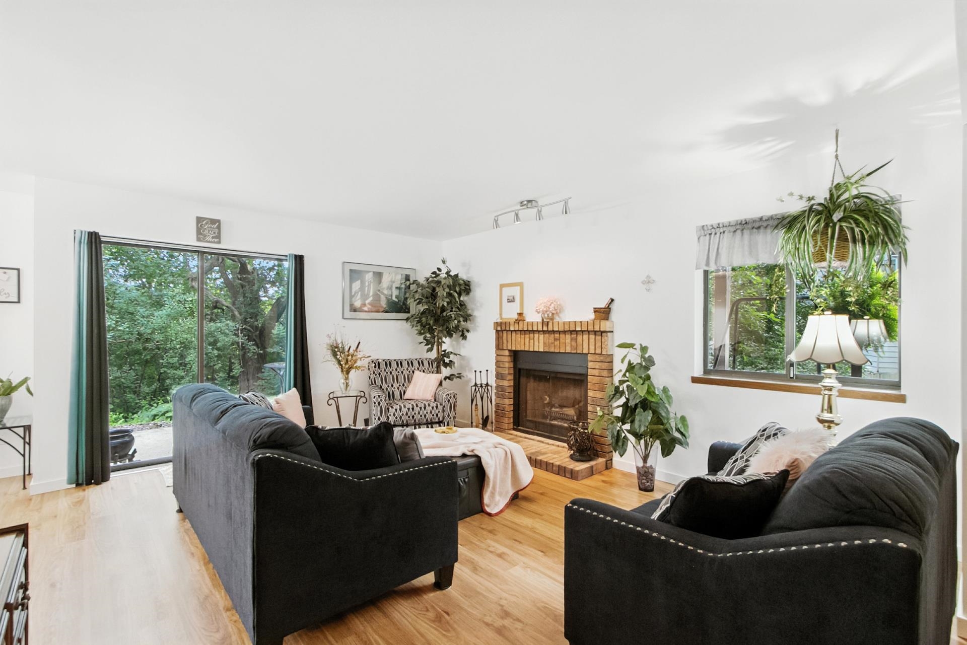 4465 Crescent Road Property Photo 1